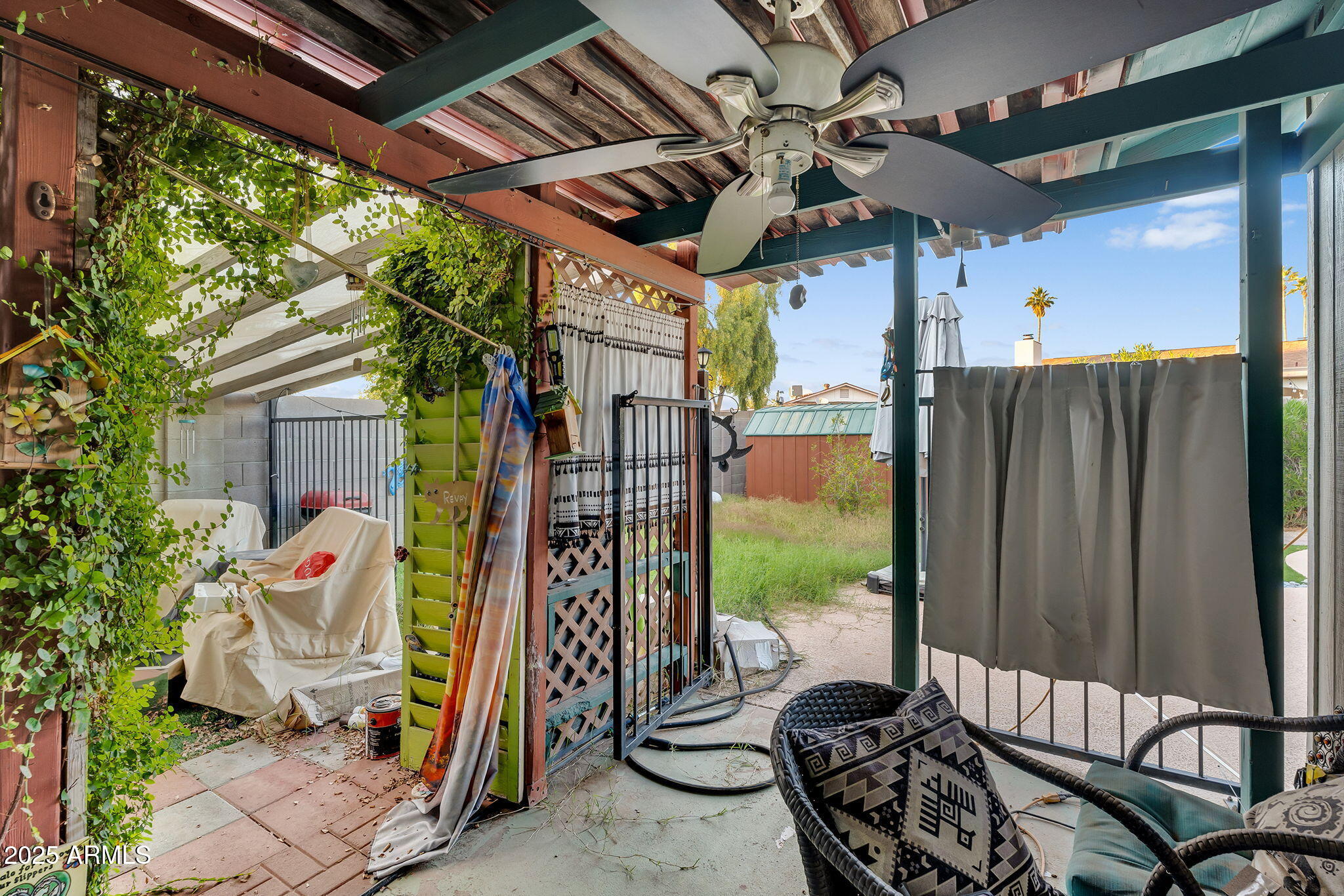 7420 W MISSION Lane