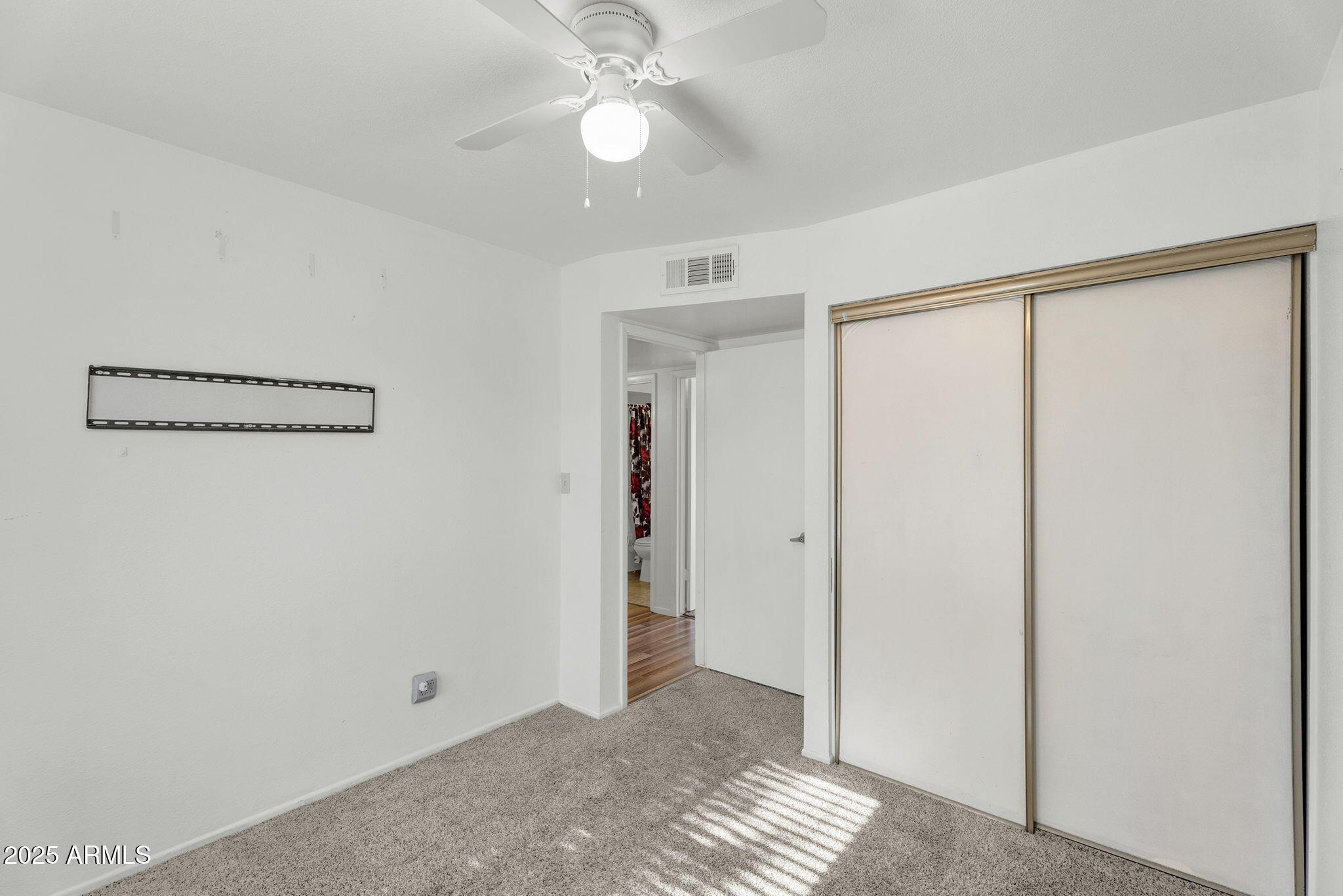 7420 W MISSION Lane