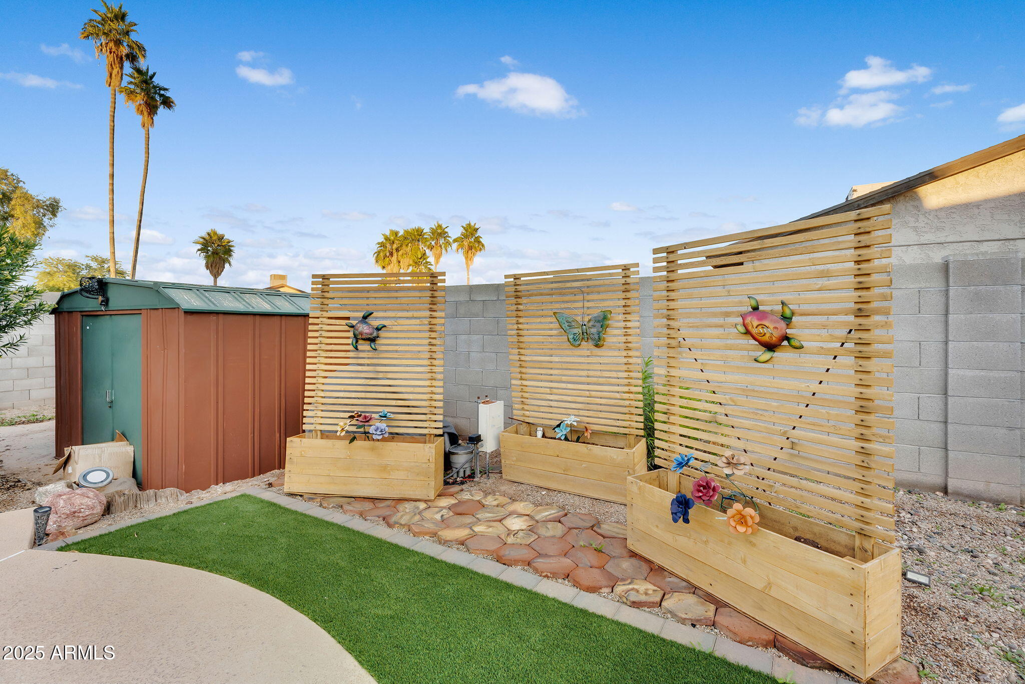 7420 W MISSION Lane