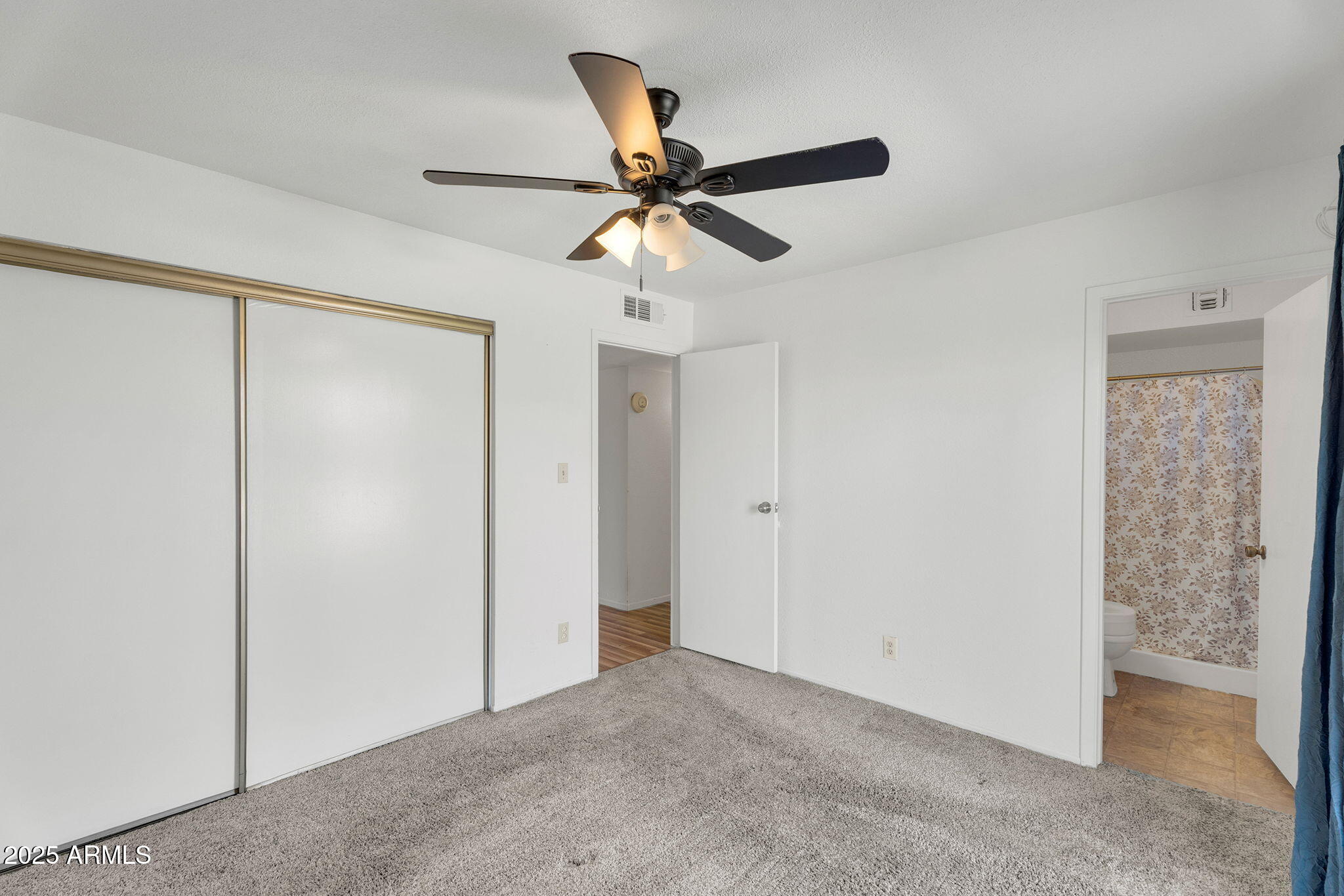 7420 W MISSION Lane