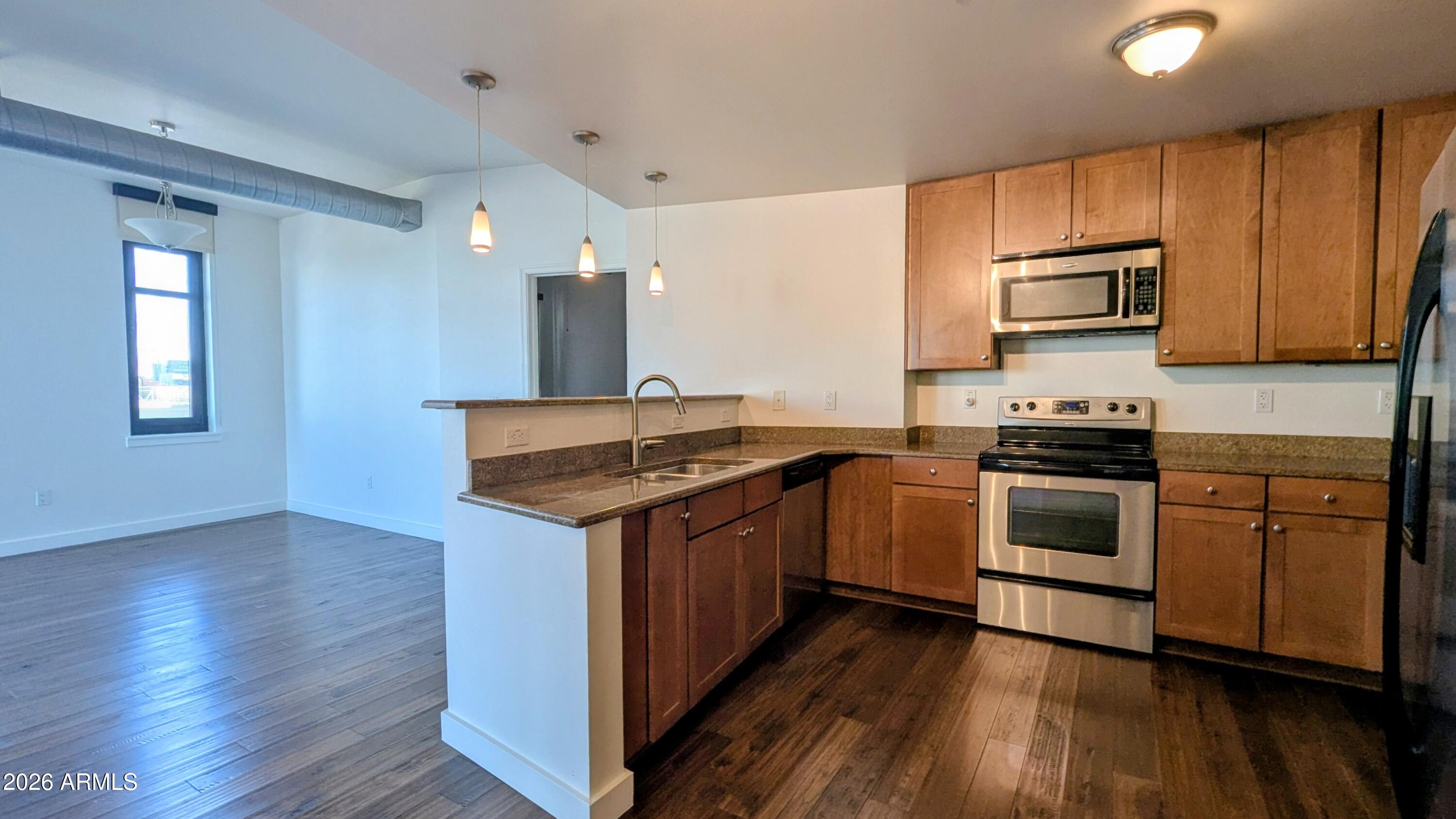 310 S 4th Street Unit 605