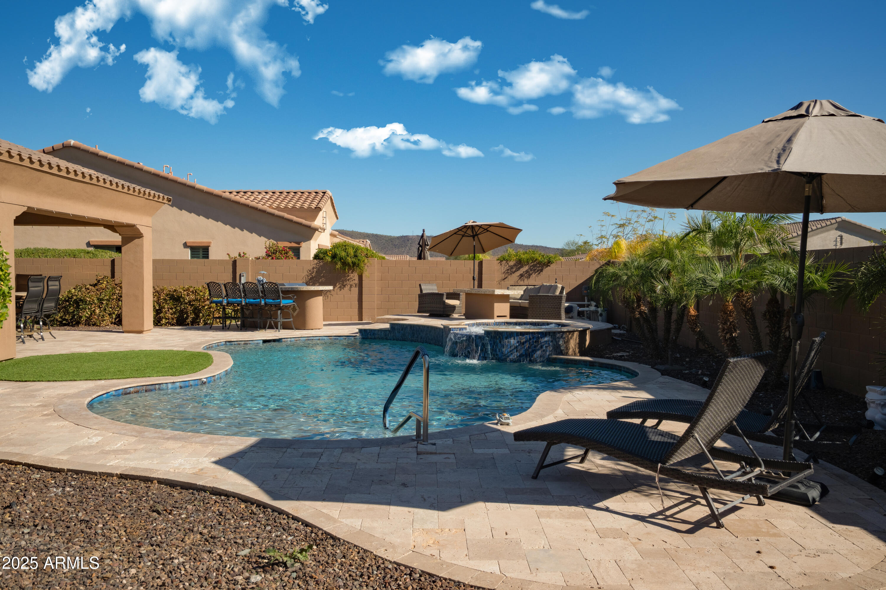 12937 W CALLE DE SOL
