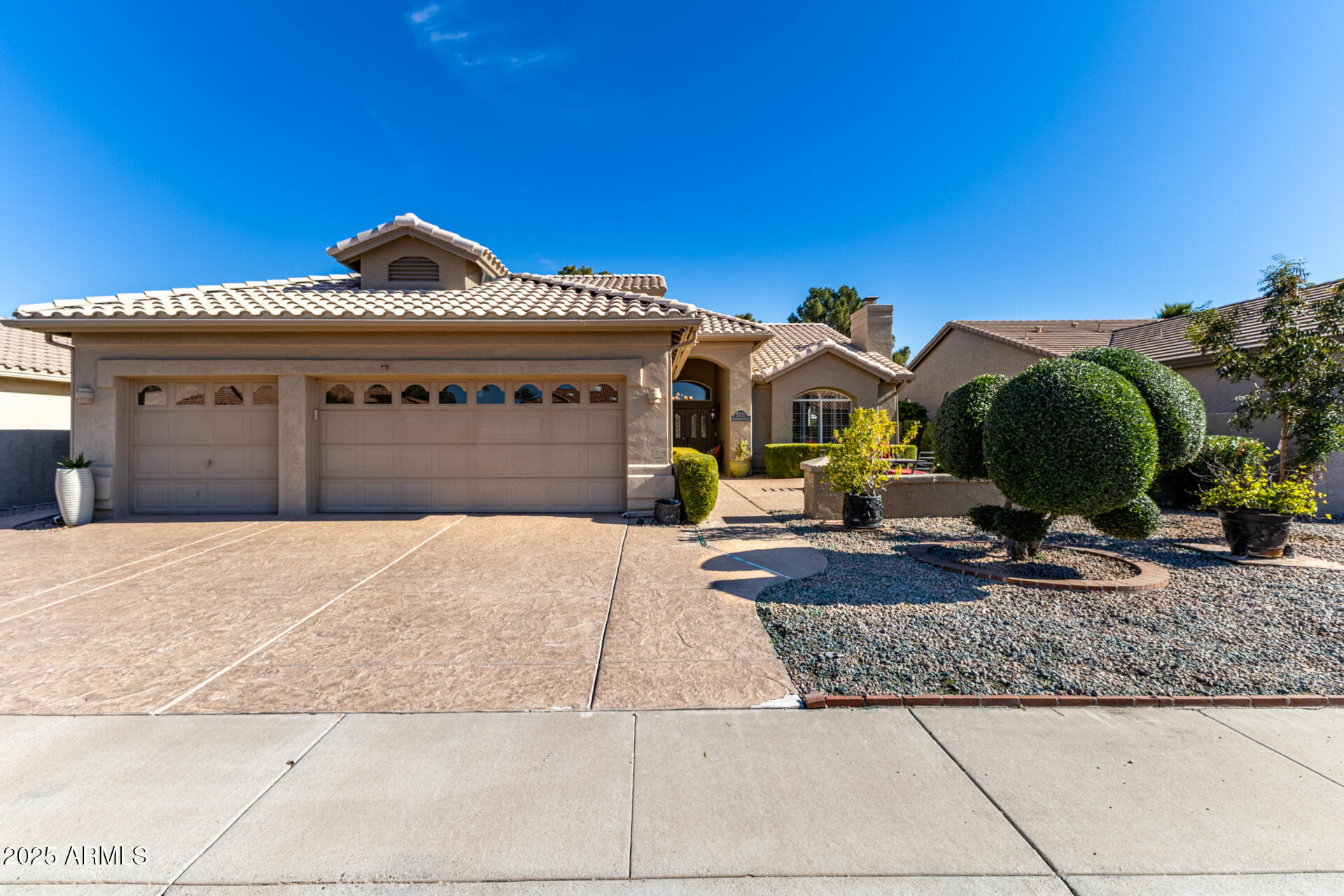 5733 S AMBERWOOD Drive