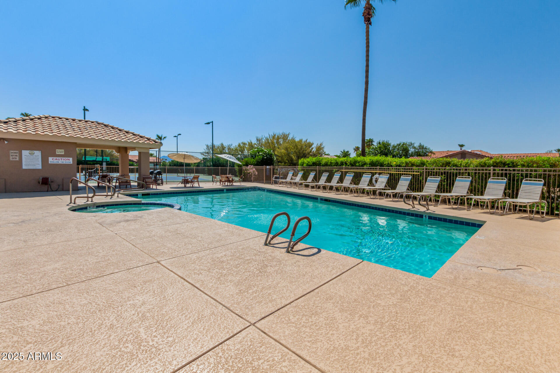5733 S AMBERWOOD Drive