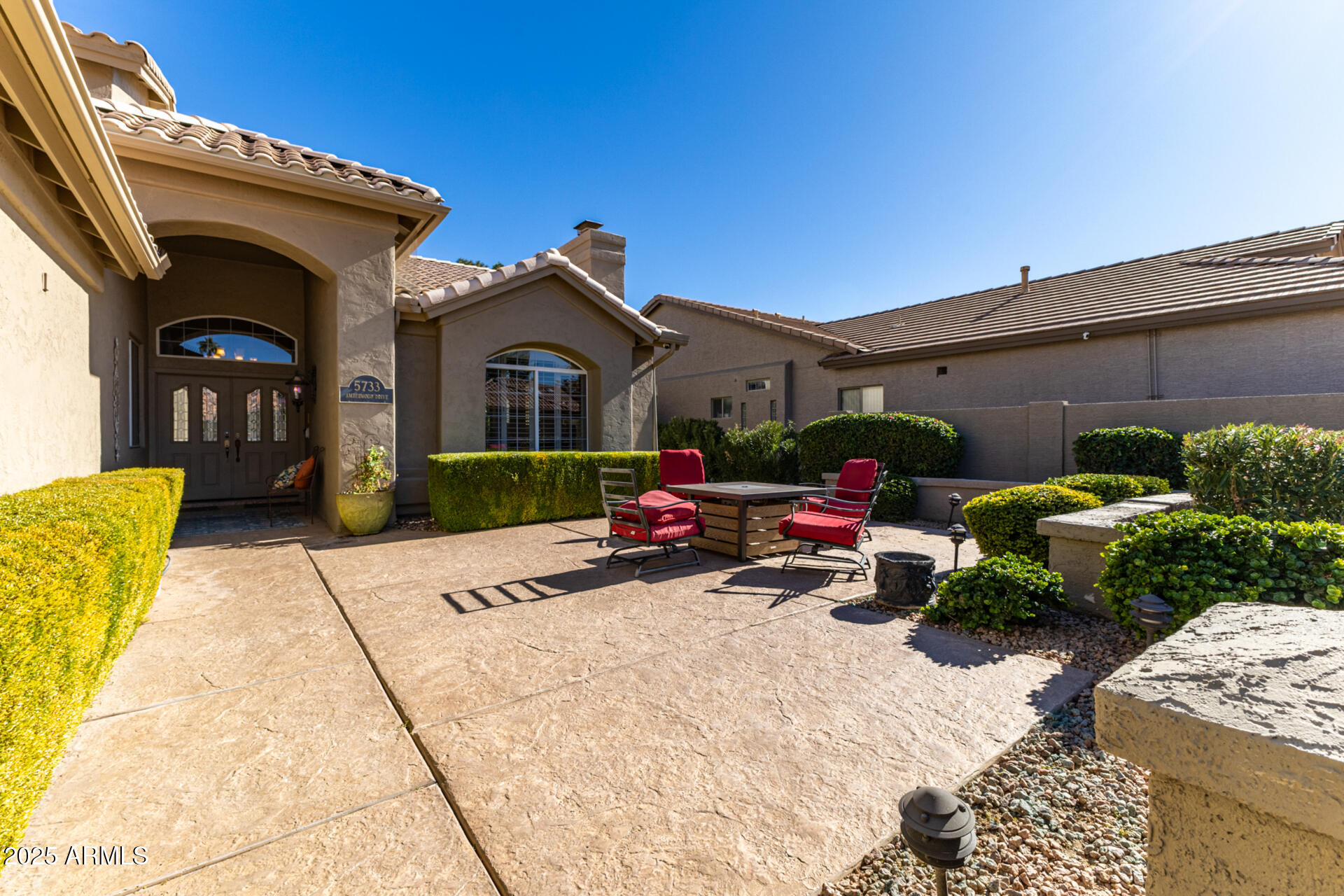 5733 S AMBERWOOD Drive