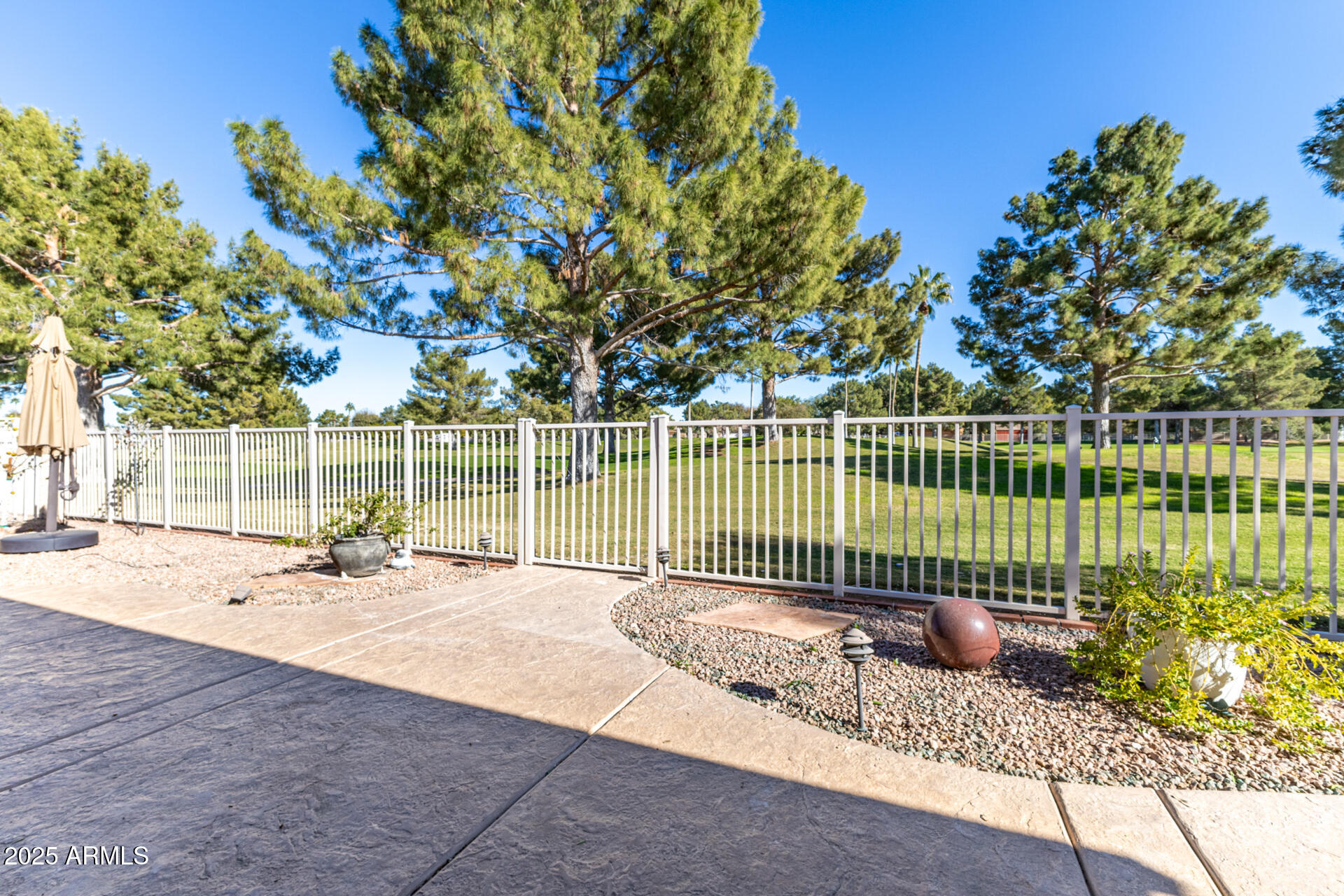 5733 S AMBERWOOD Drive