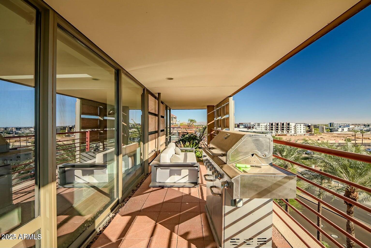 7147 E RANCHO VISTA Drive 6011