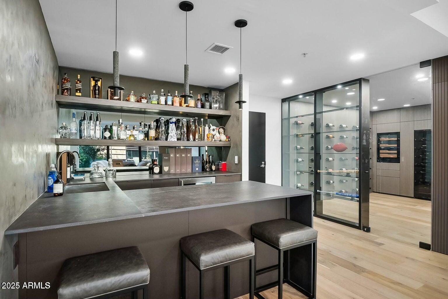 7147 E RANCHO VISTA Drive 6011