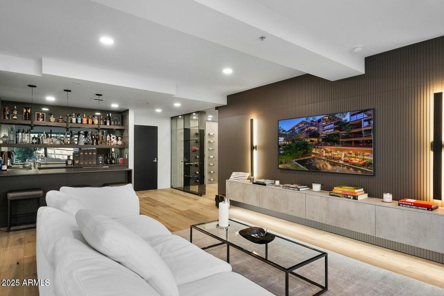 7147 E RANCHO VISTA Drive 6011