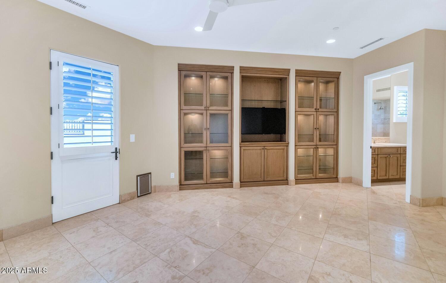 3905 E SIERRA VISTA Drive
