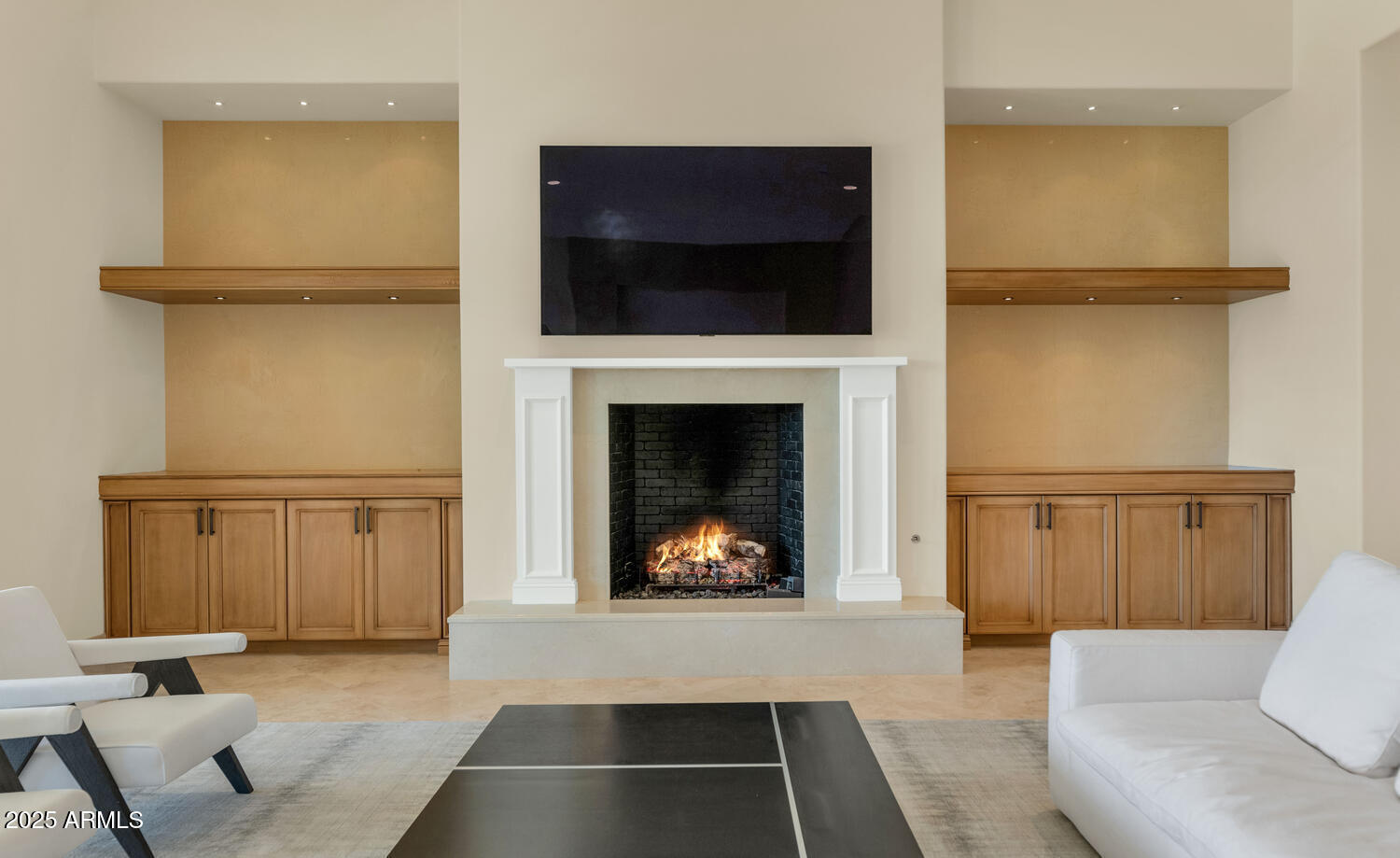 3905 E SIERRA VISTA Drive