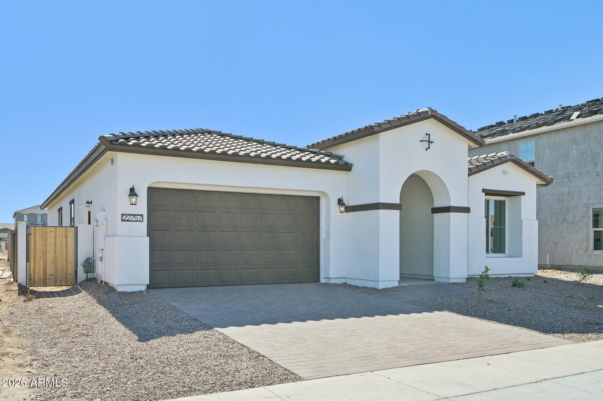 22757 E SADDLE Way