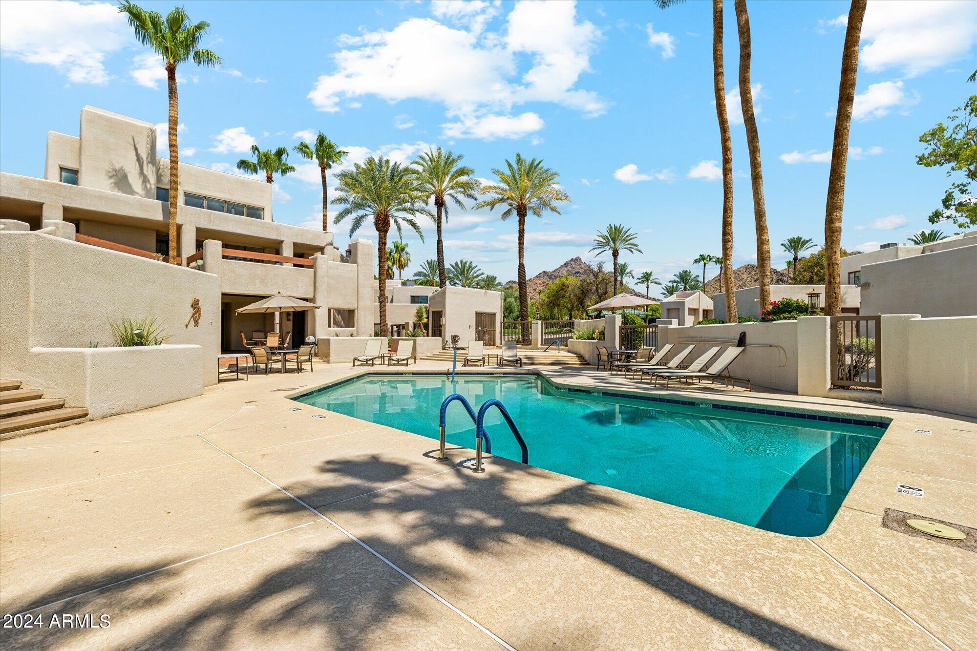 3059 E ROSE Lane