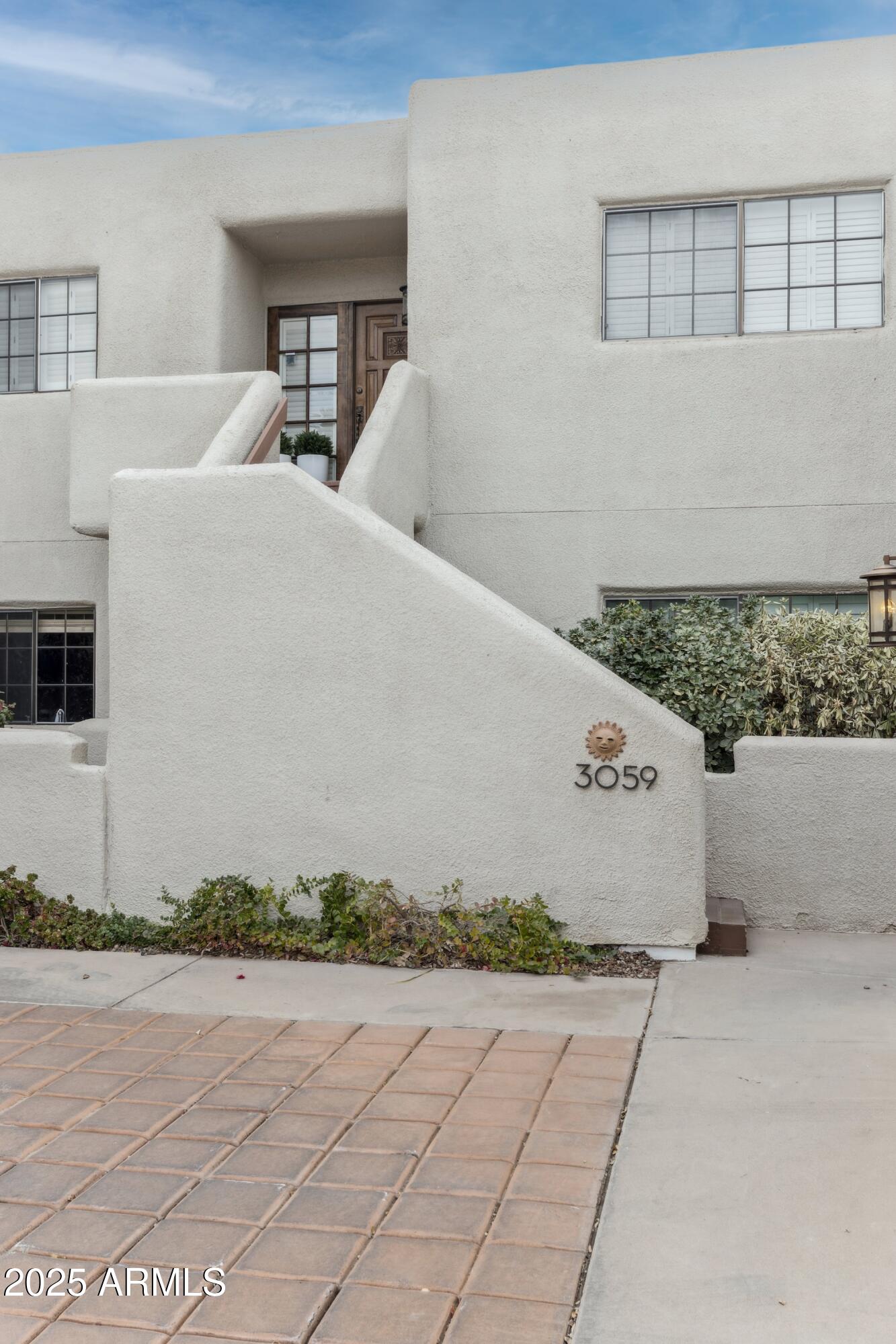 3059 E ROSE Lane