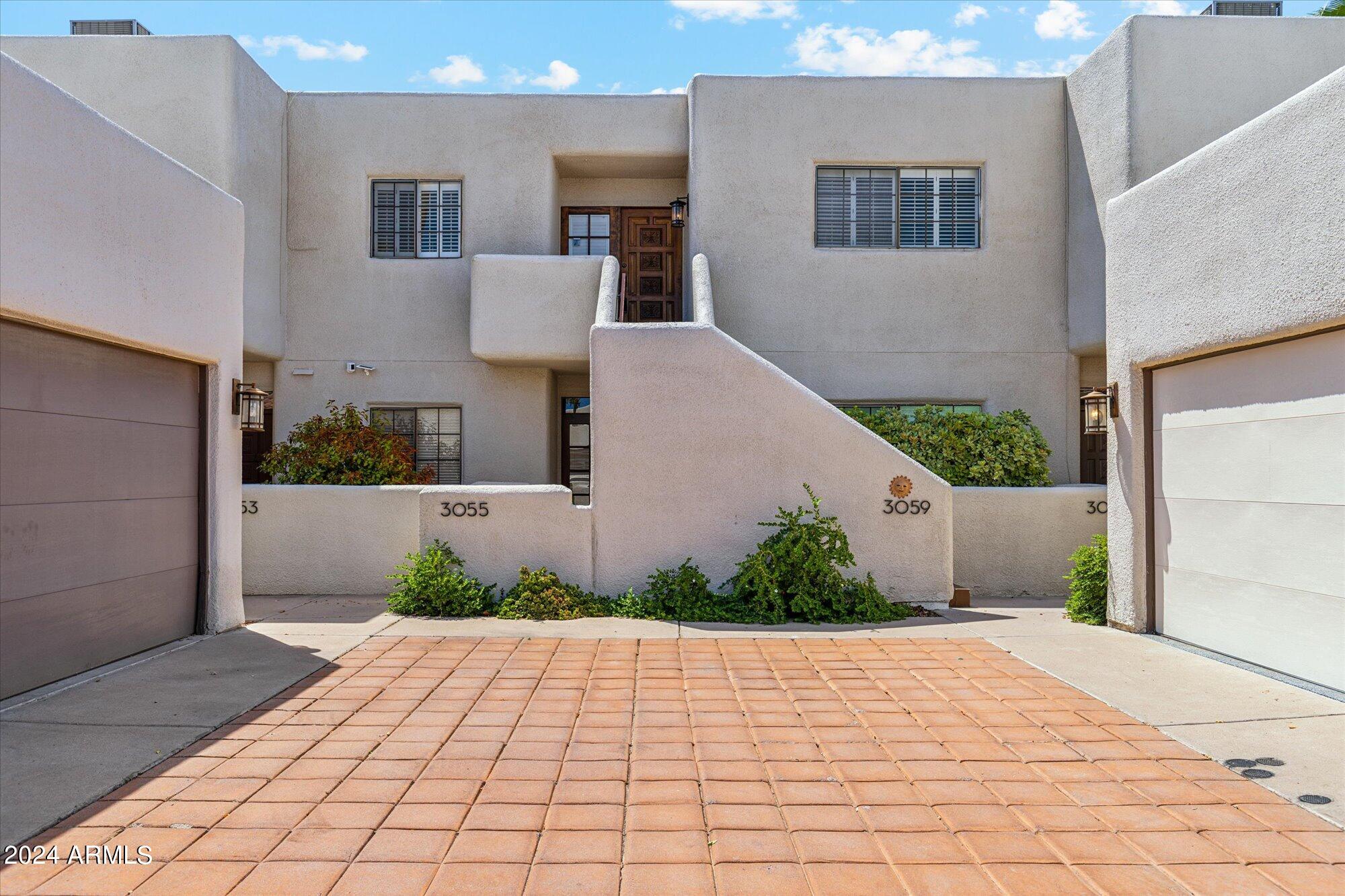 3059 E ROSE Lane