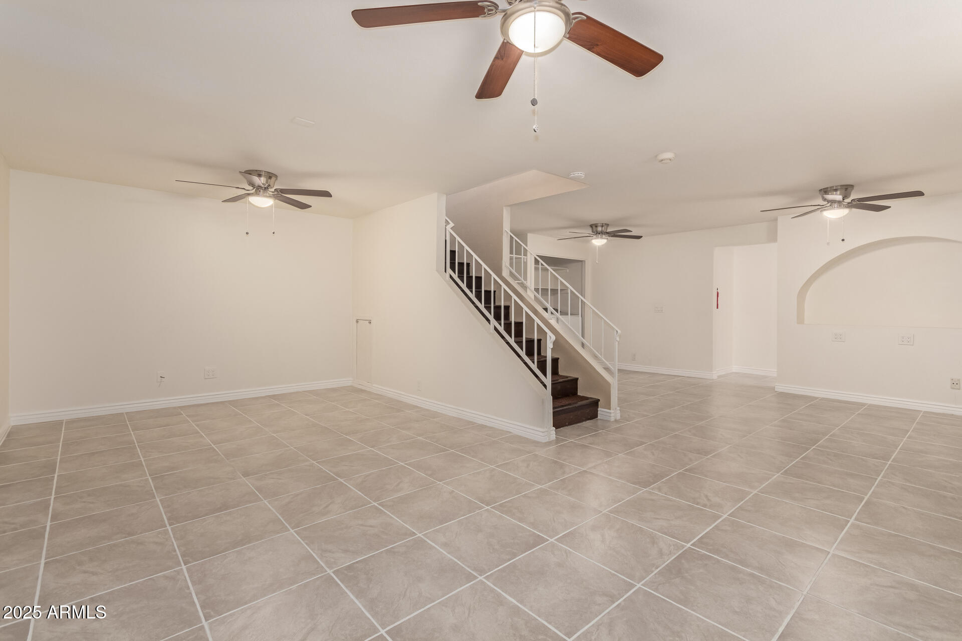 9024 W GRANADA Road