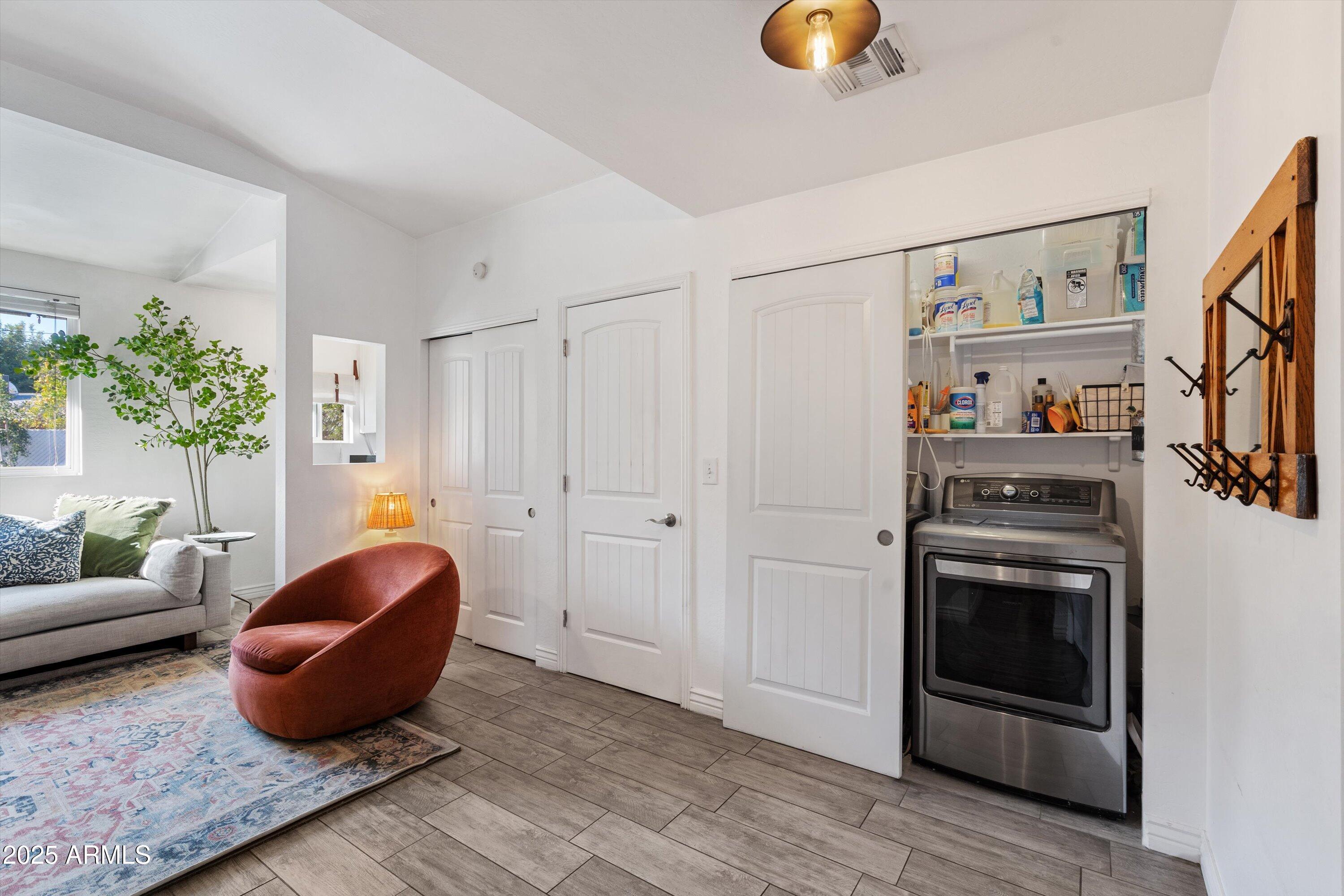 3324 N 25TH Street