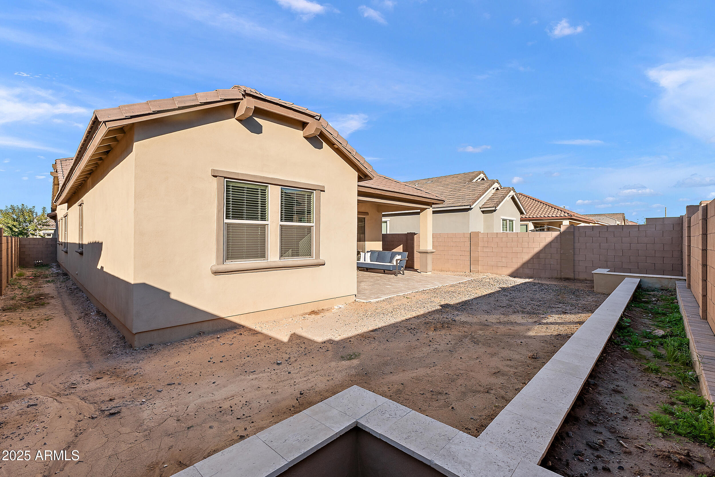 23065 E CARRIAGE Way