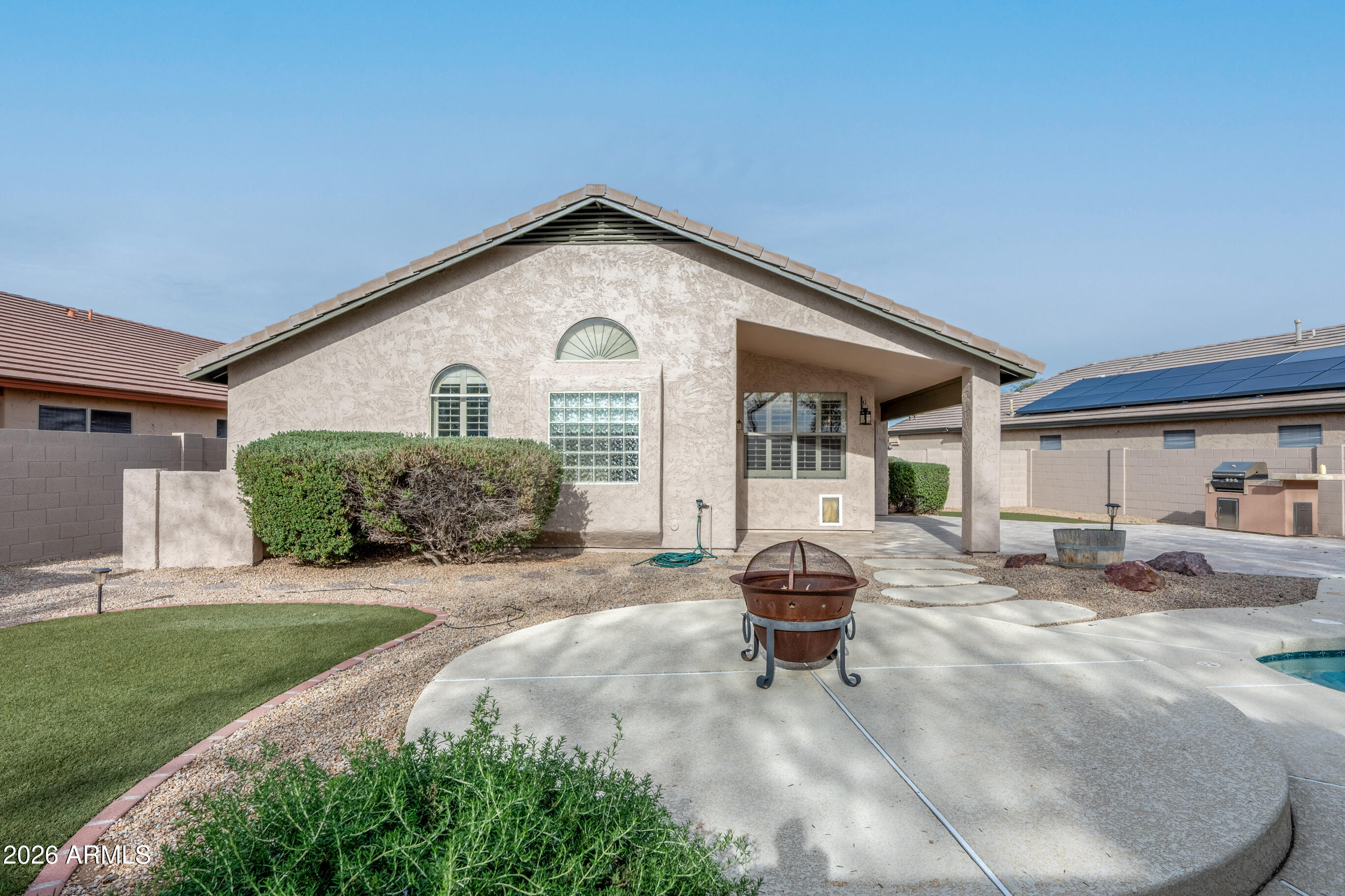 4519 E LONE CACTUS Drive
