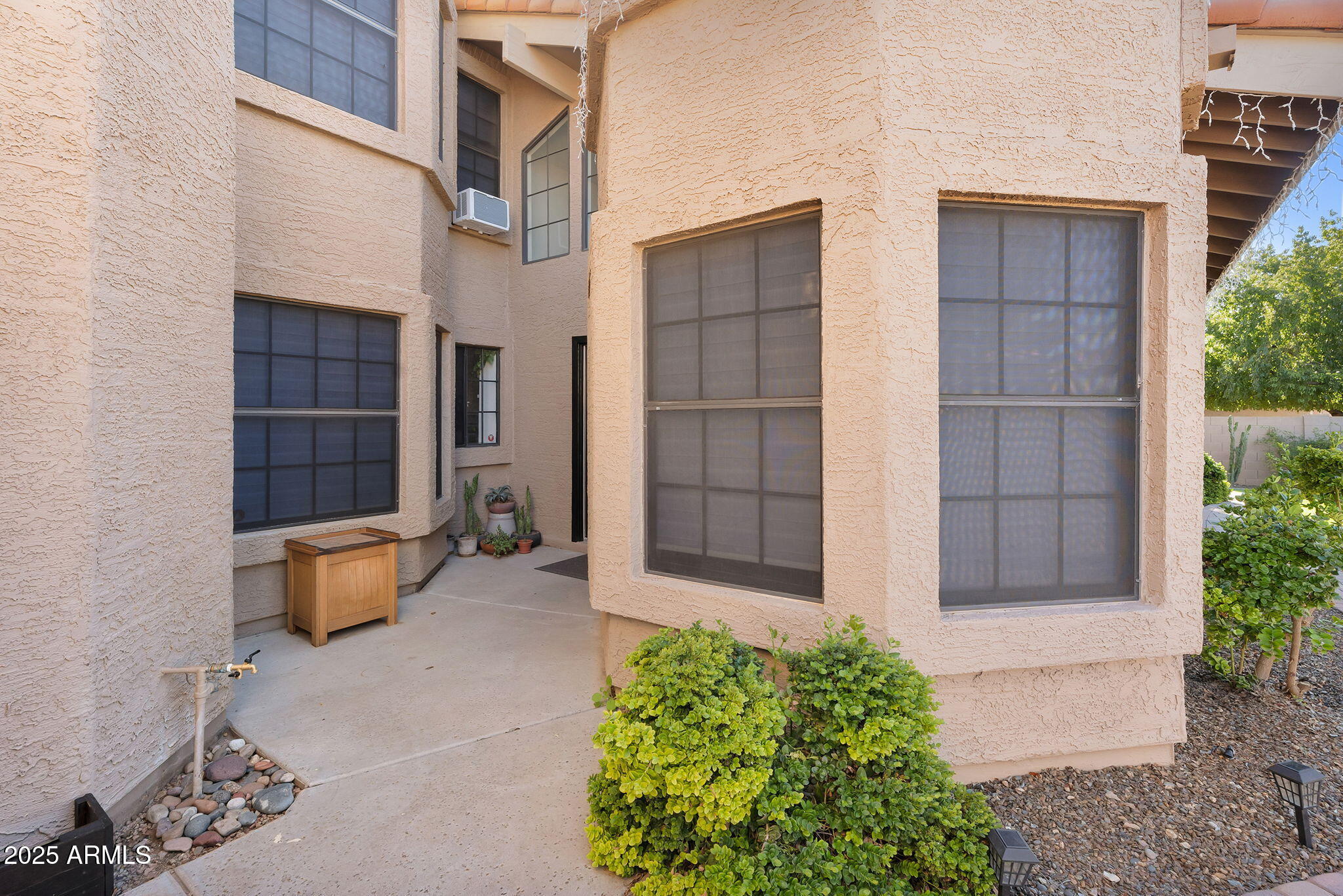 2345 W SHAWNEE Drive
