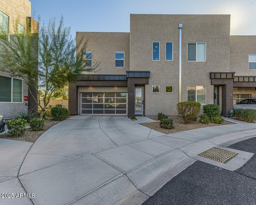 2315 E PINCHOT Avenue 113