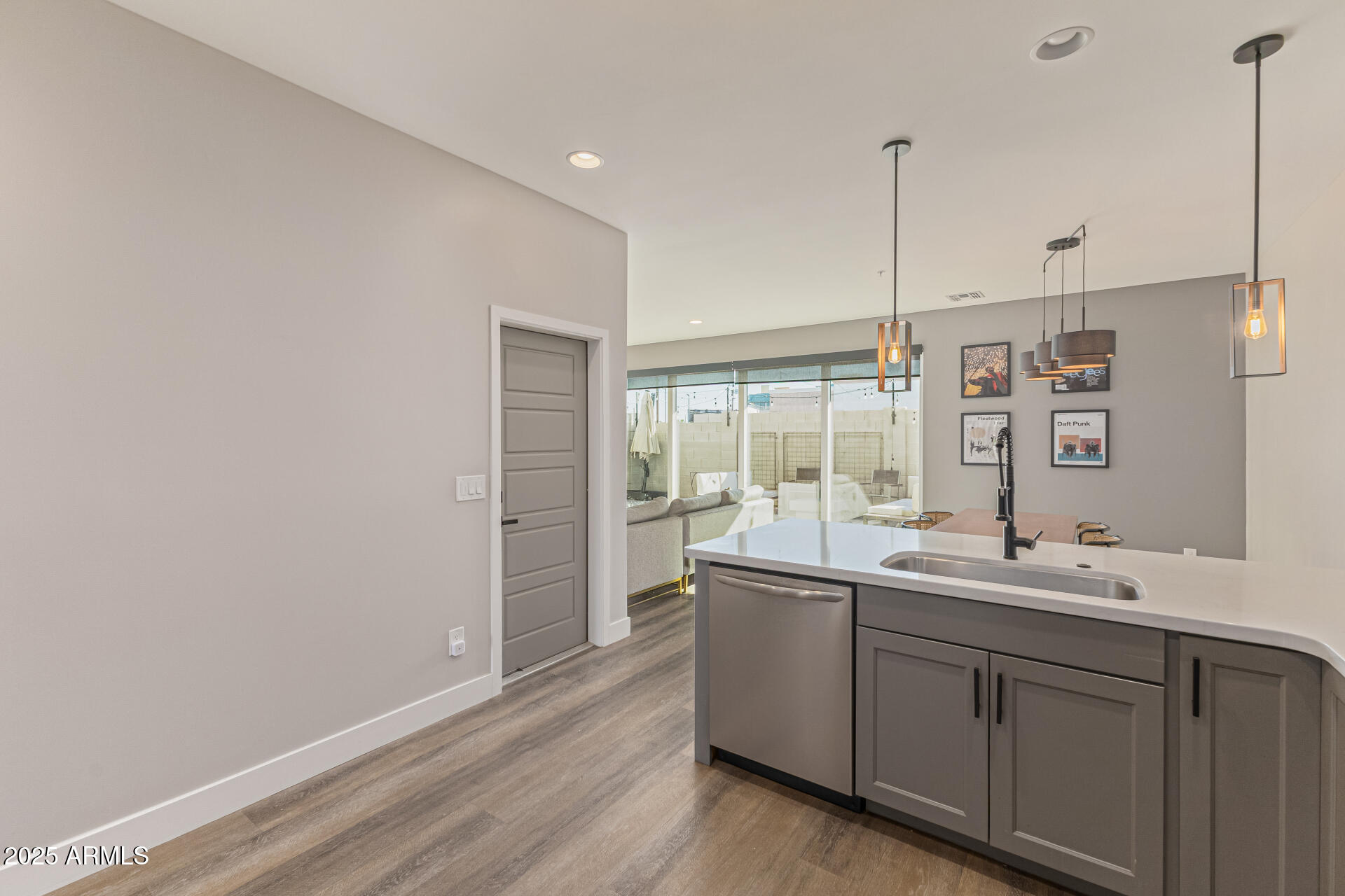 2315 E PINCHOT Avenue 113