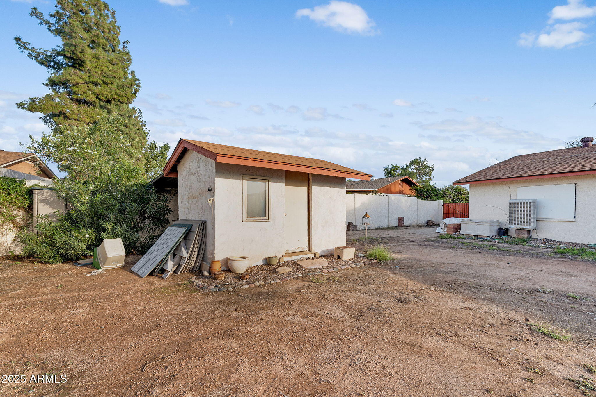 2812 E CONCHO Avenue