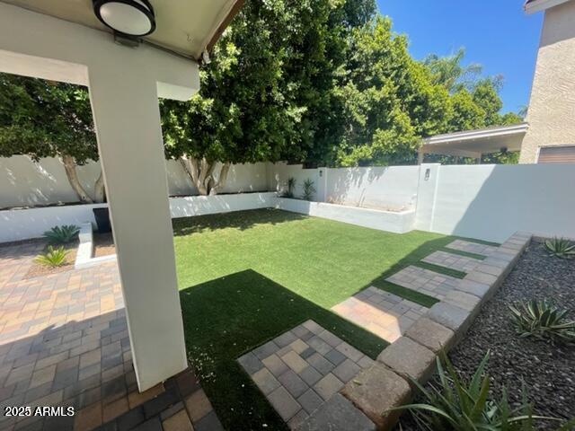 4602 E ANGELA Drive