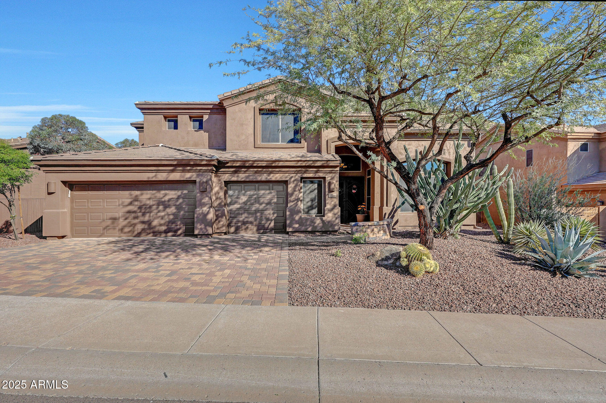 10833 N 140TH Way