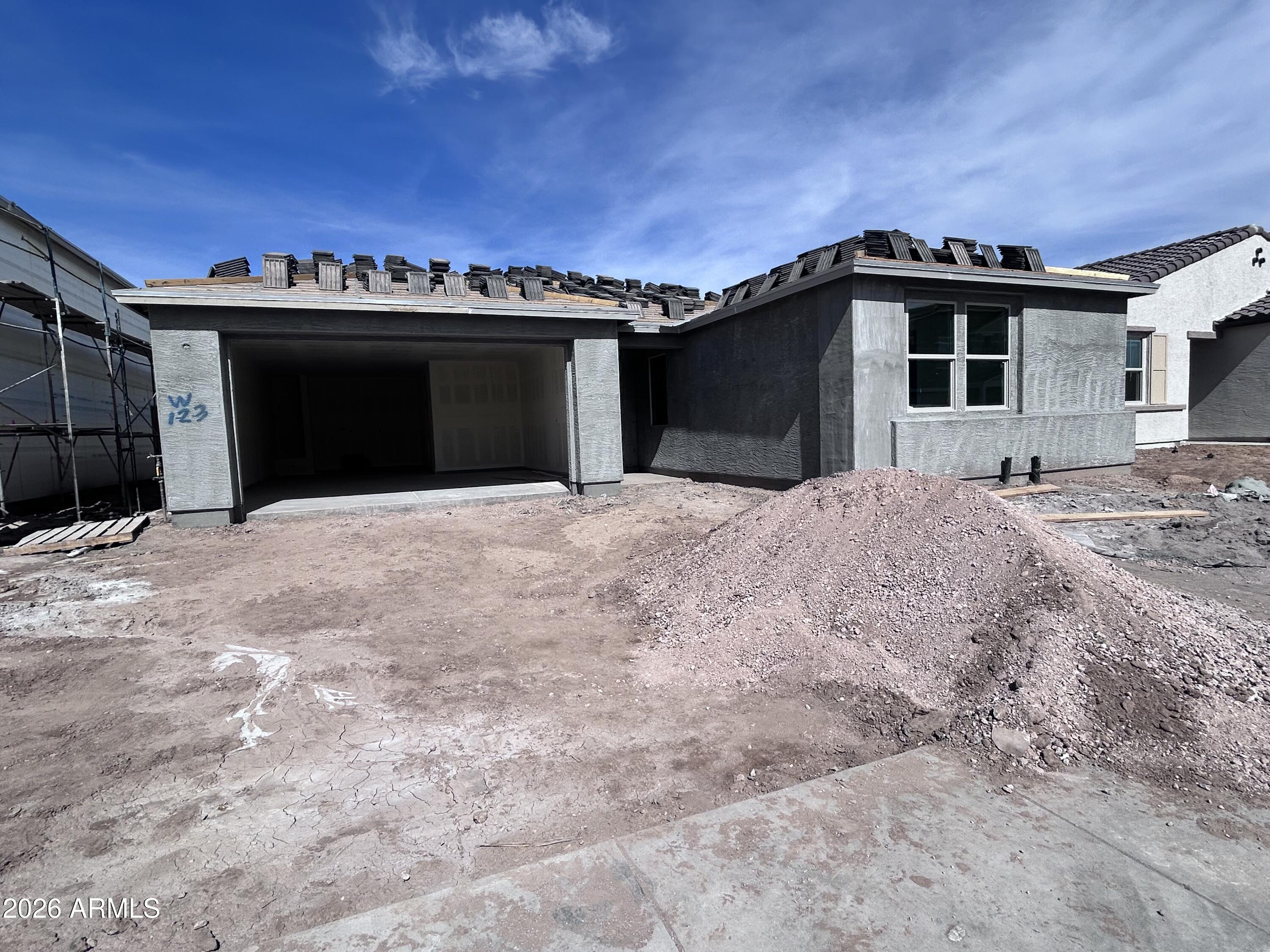 2670 E HOMESTEADER Road