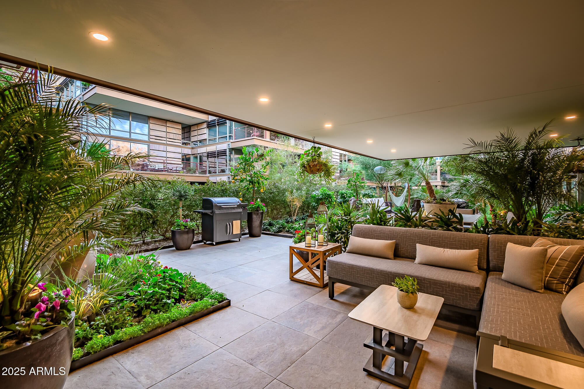 7167 E RANCHO VISTA Drive 3002