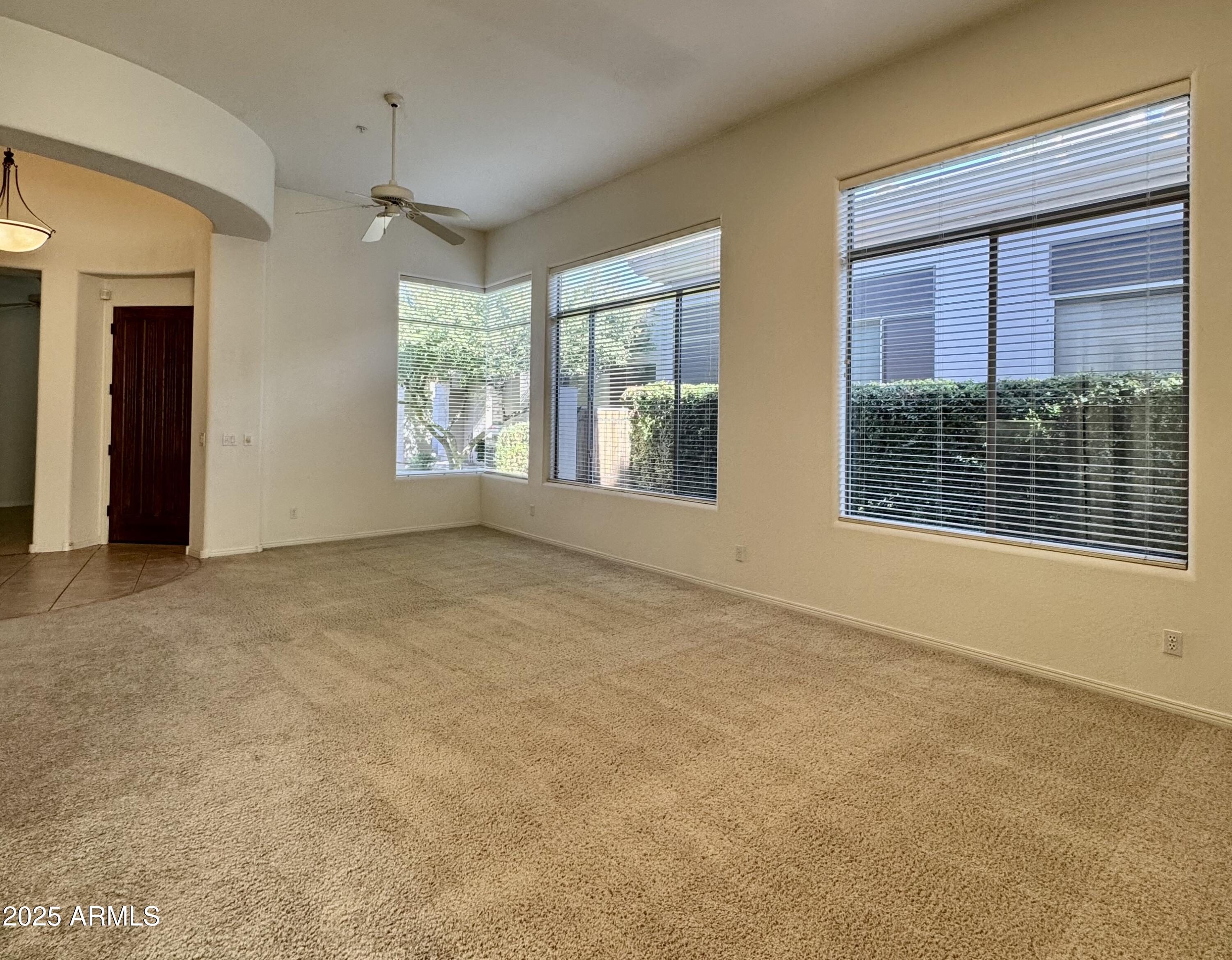7307 E VAQUERO Drive