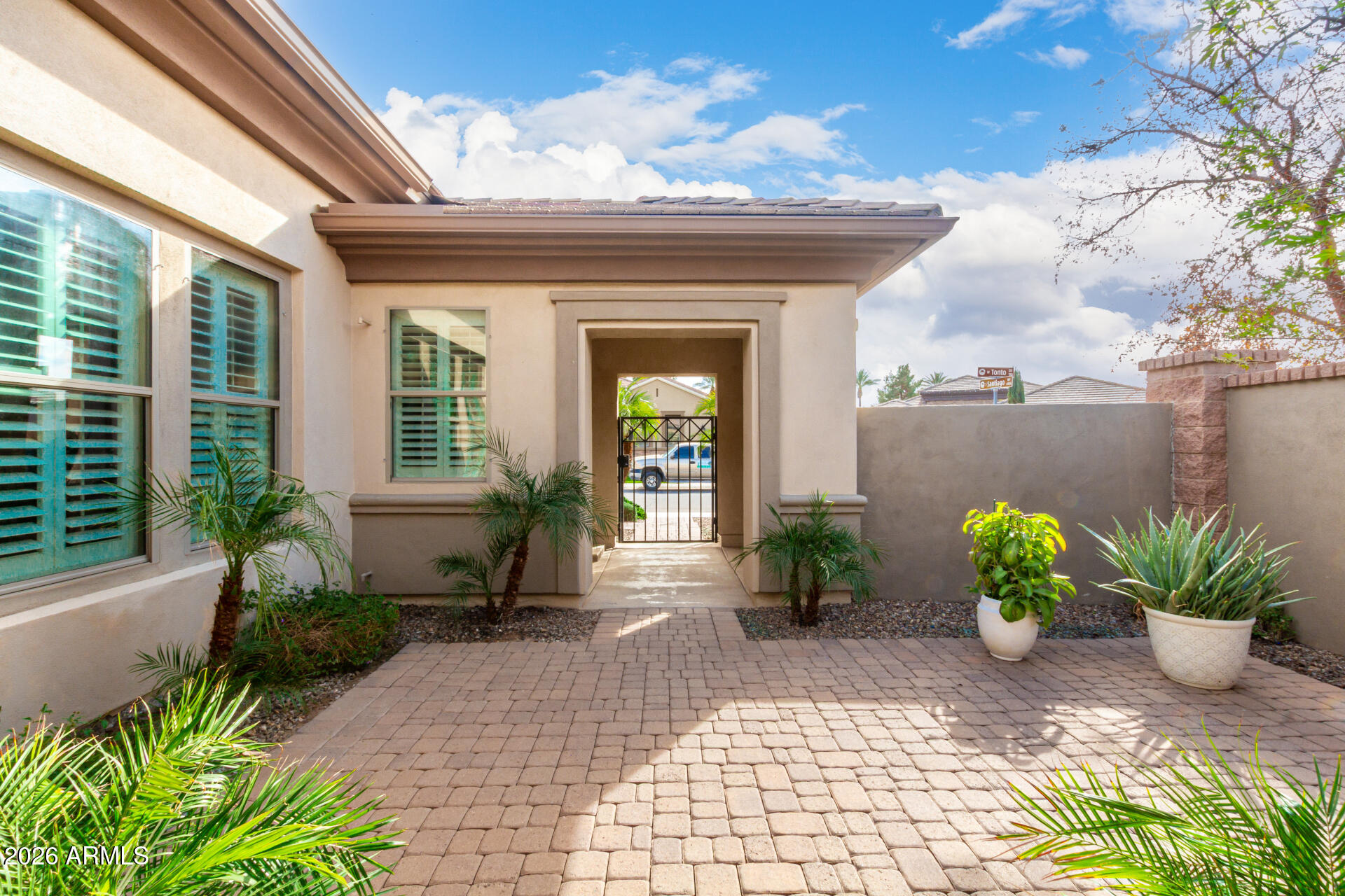 150 W TONTO Drive