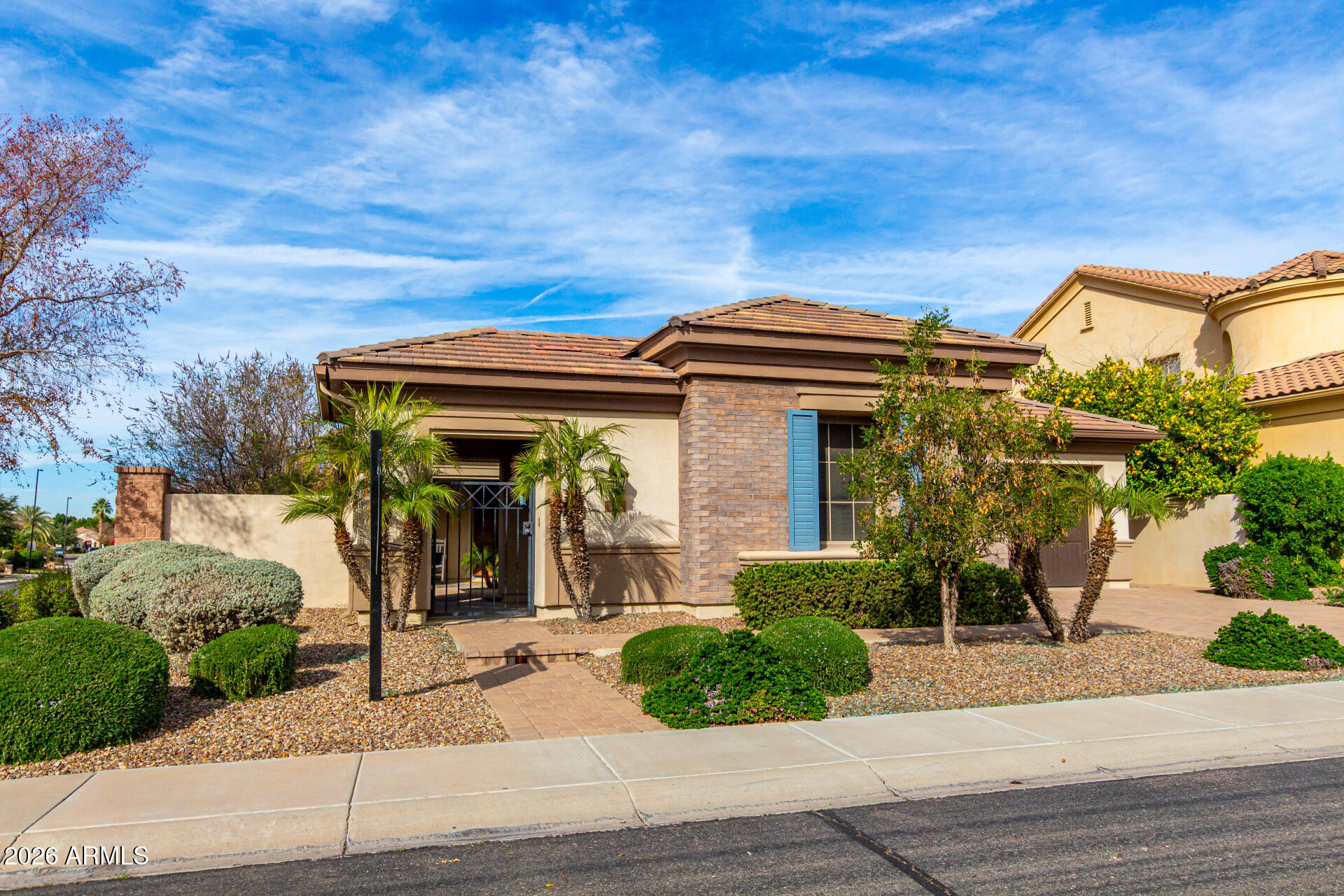 150 W TONTO Drive