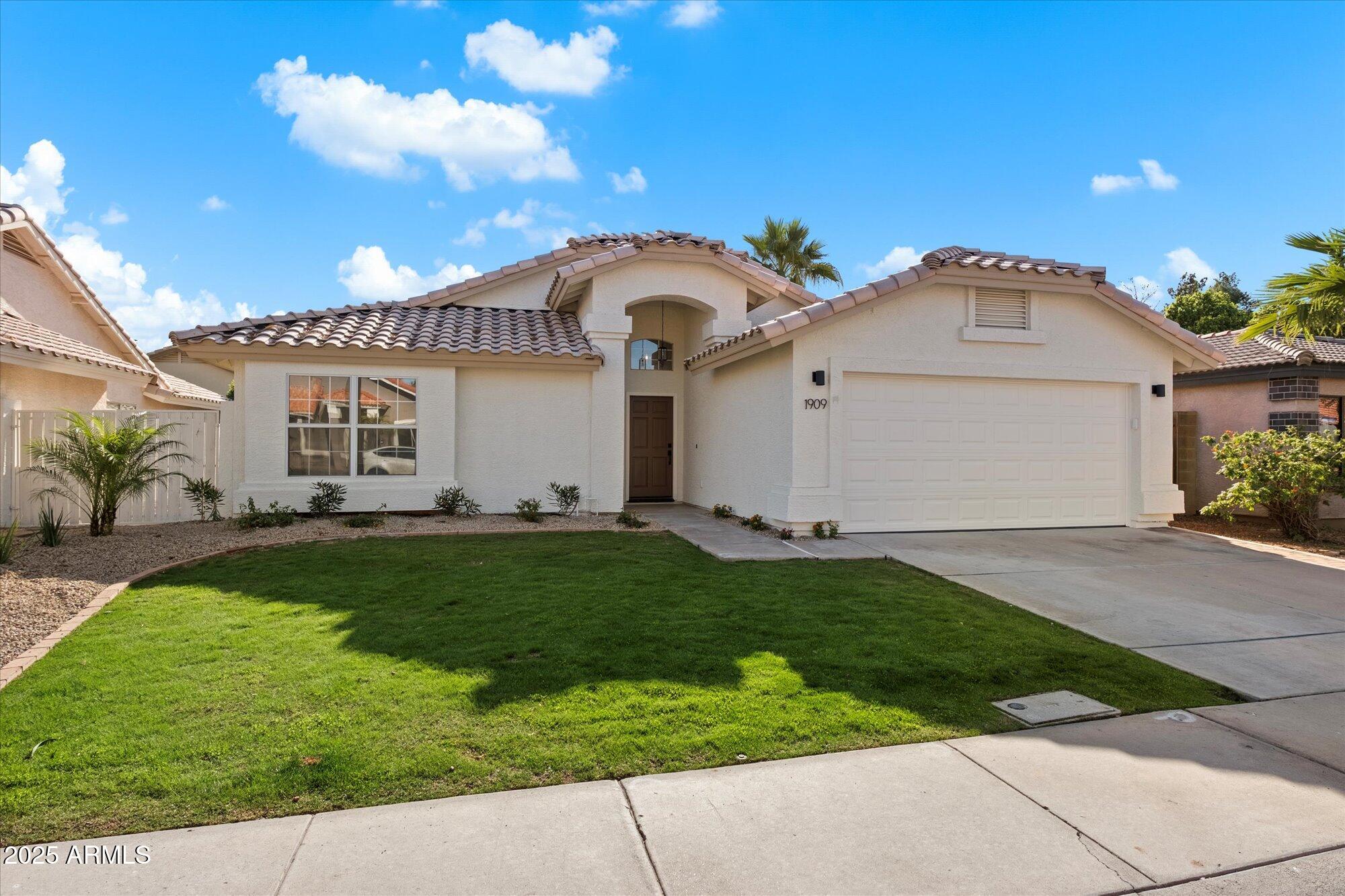 1909 E ANCHOR Drive