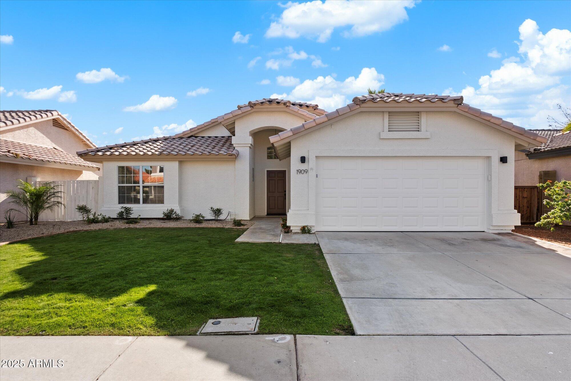 1909 E ANCHOR Drive