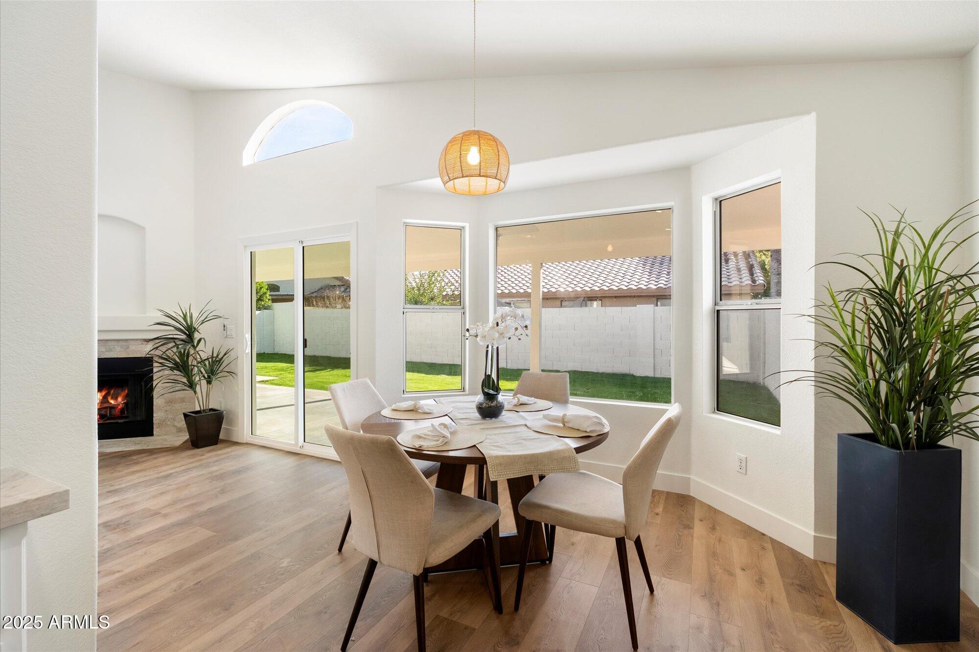 1909 E ANCHOR Drive