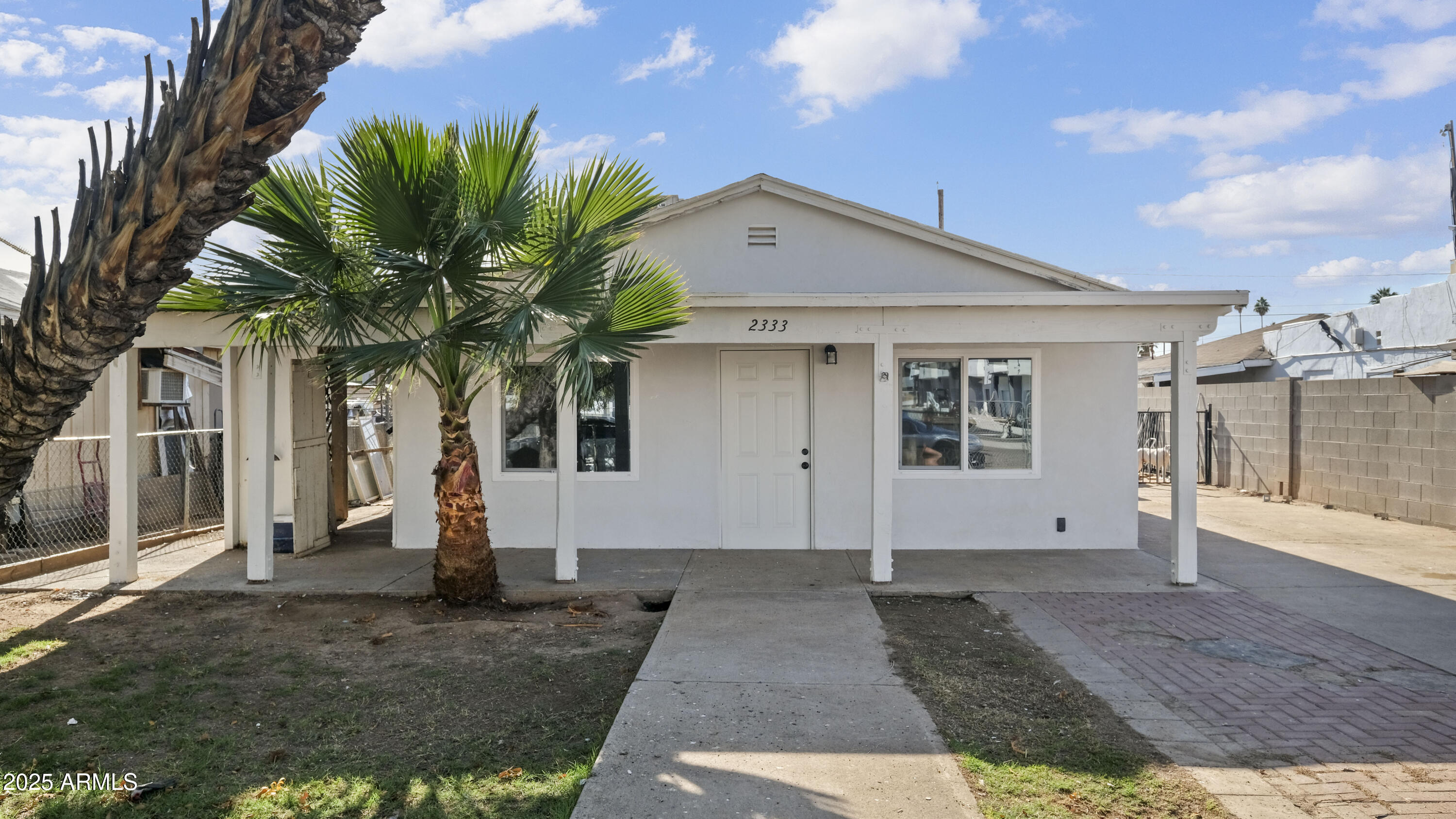 2333 W COOLIDGE Street