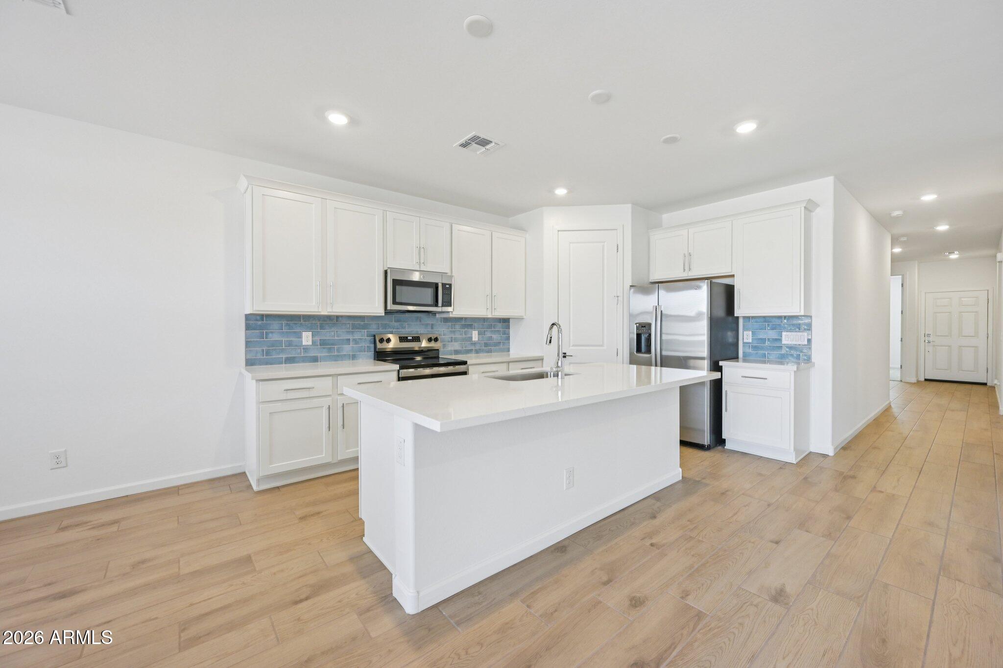 18260 W AVENIDA DEL SOL