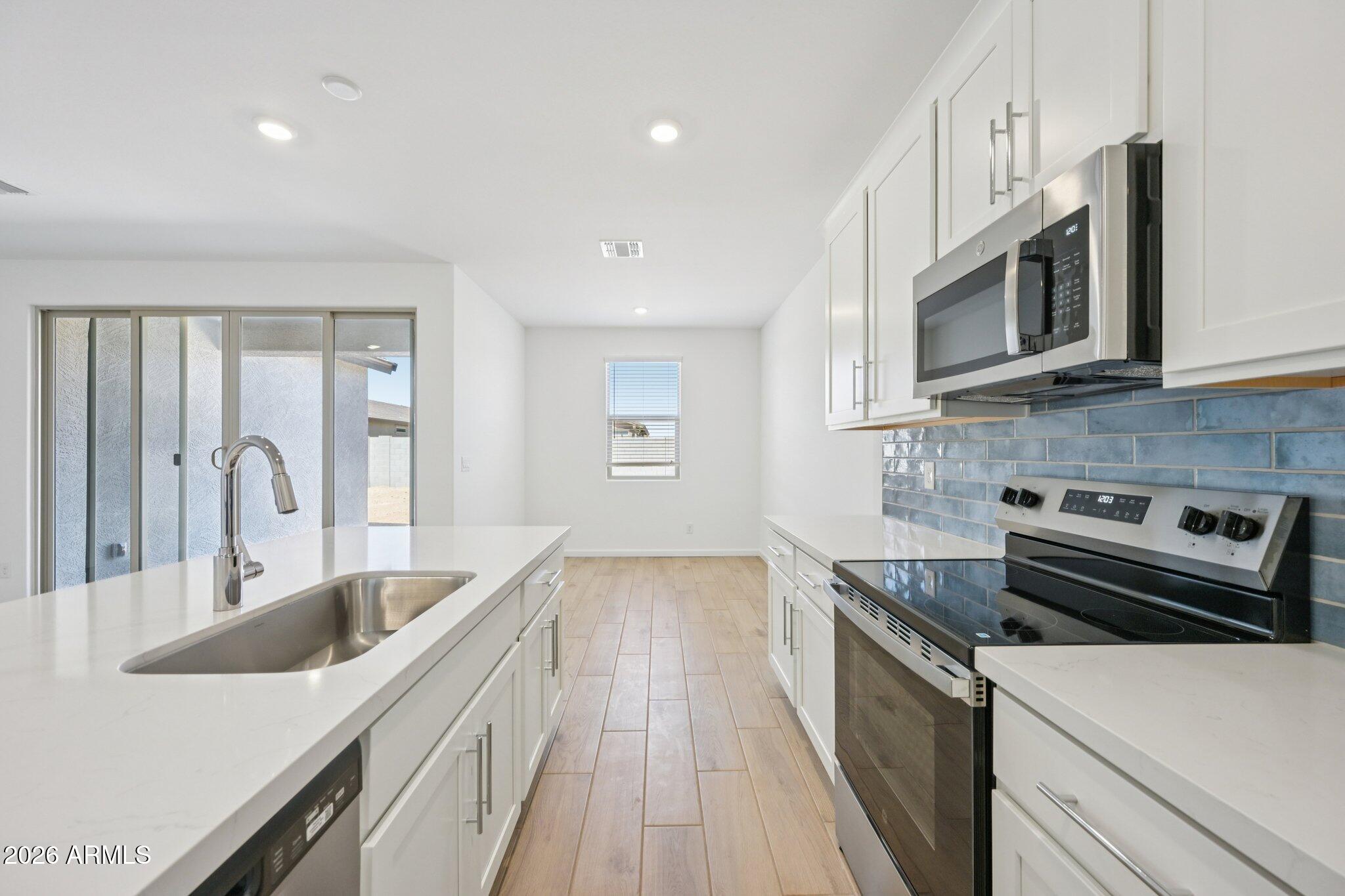 18260 W AVENIDA DEL SOL