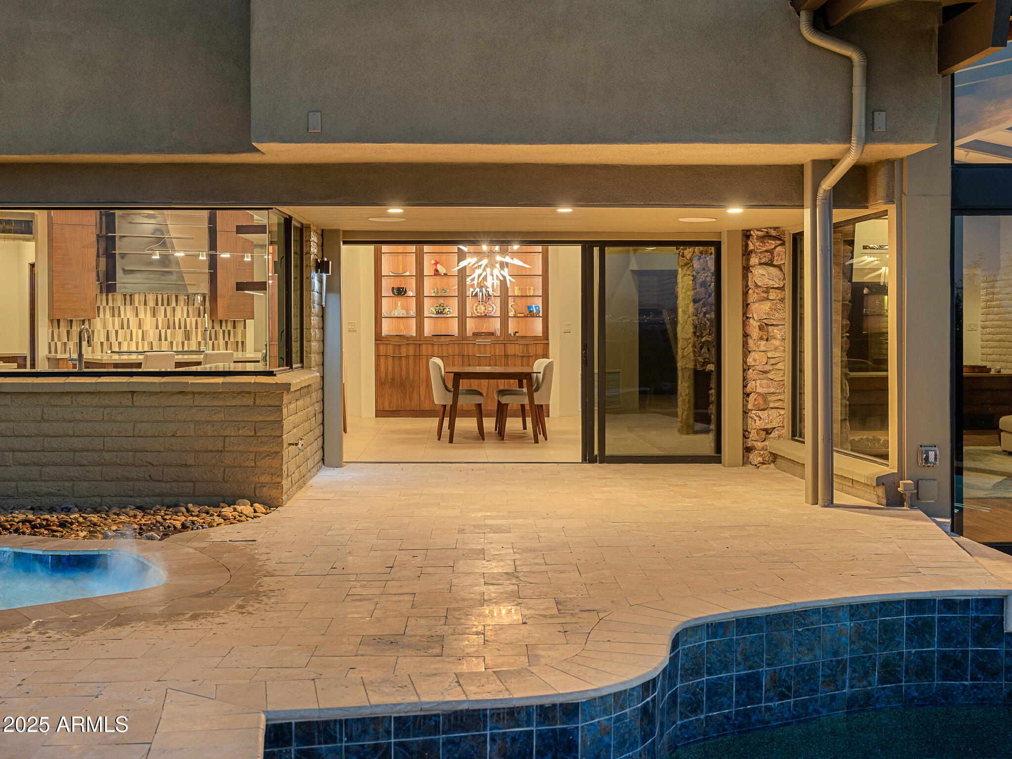6331 E Hummingbird Lane