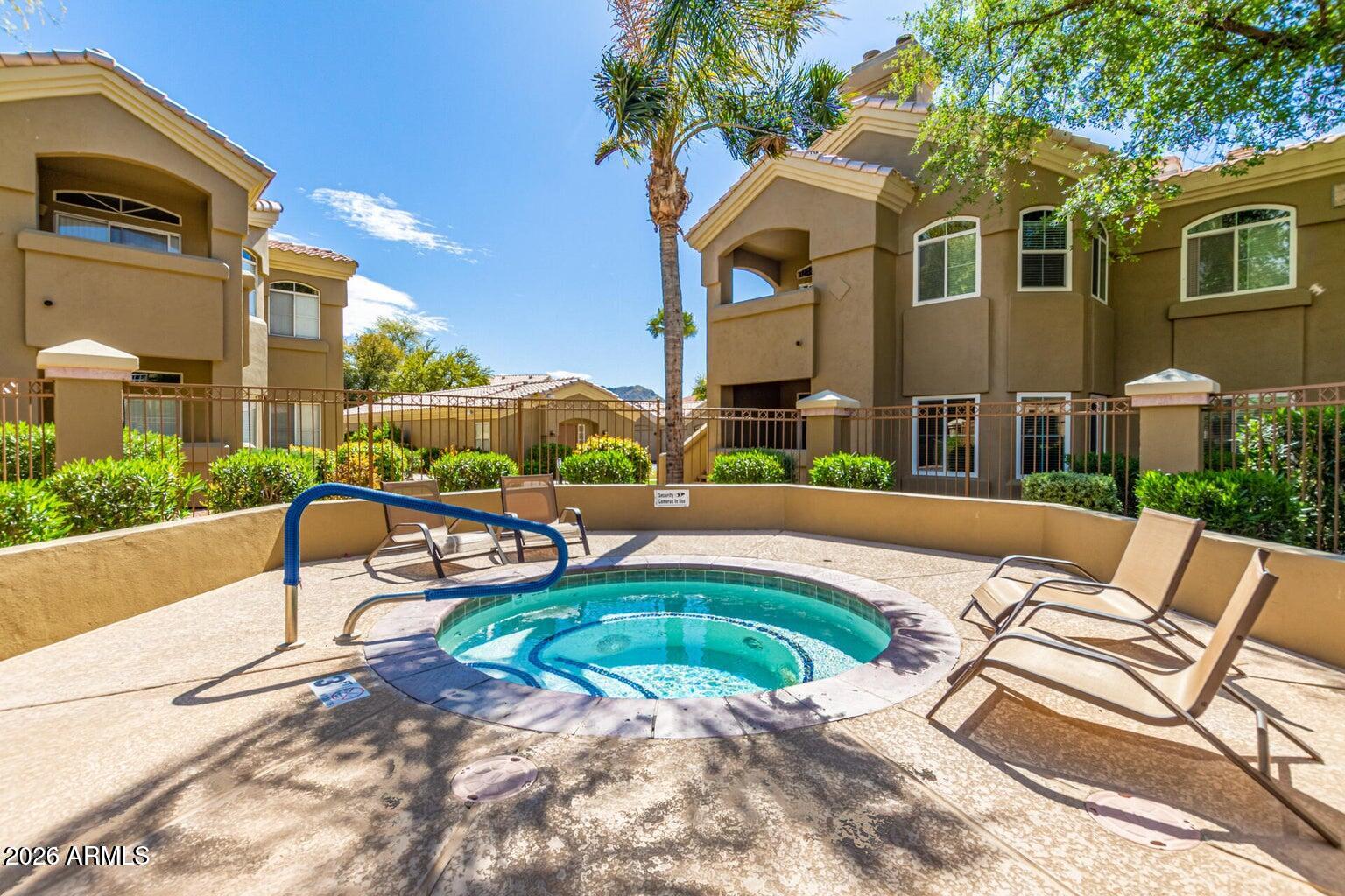 5335 E SHEA Boulevard 2082