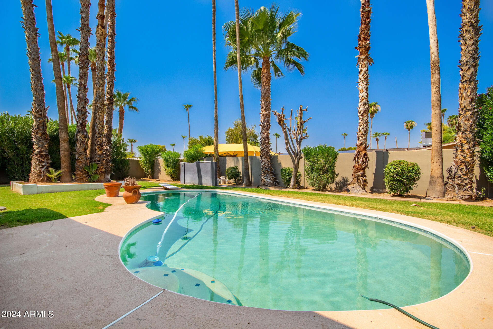 6512 E Camino Santo --