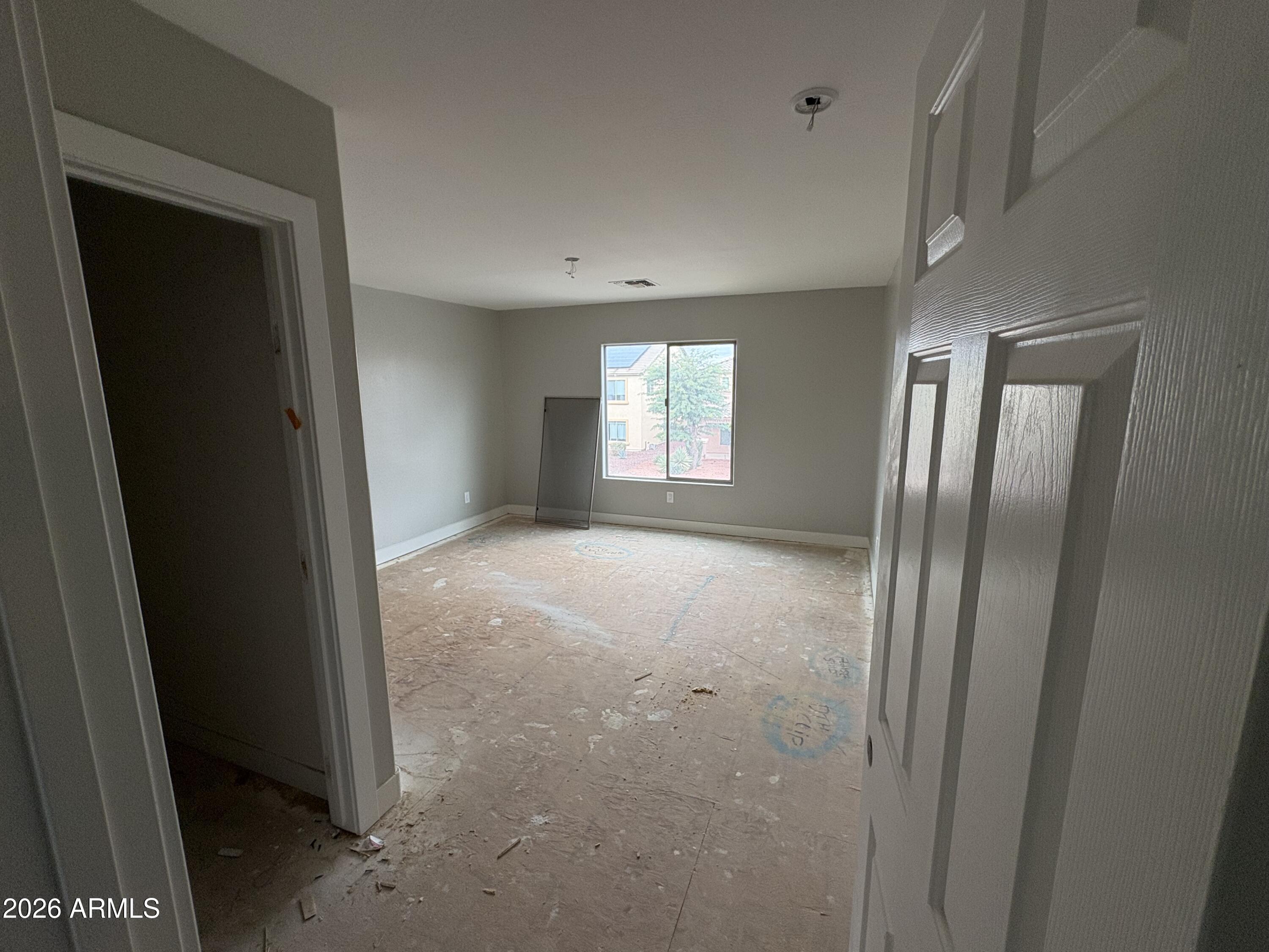 951 W ELIZABETH Way