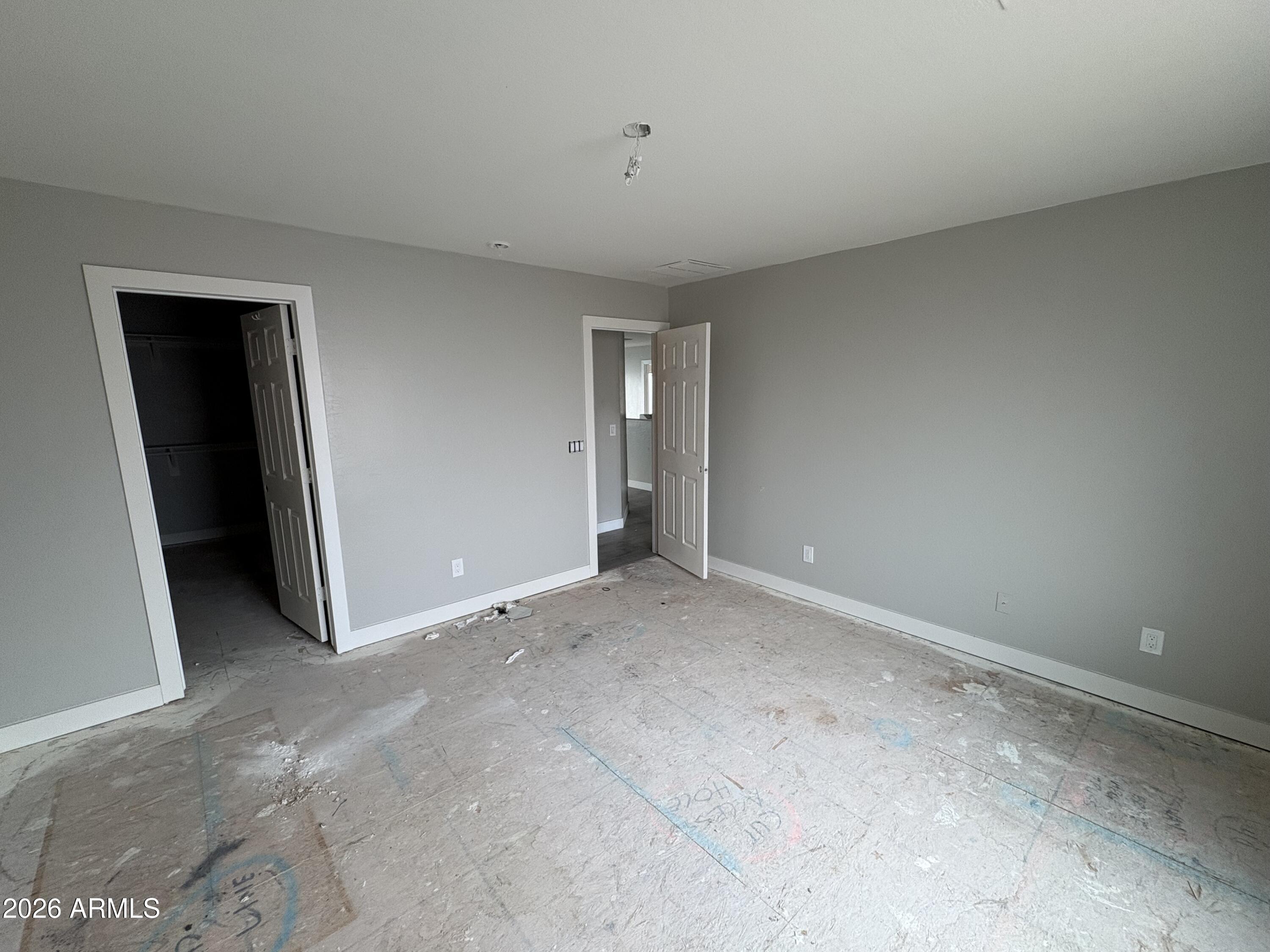 951 W ELIZABETH Way