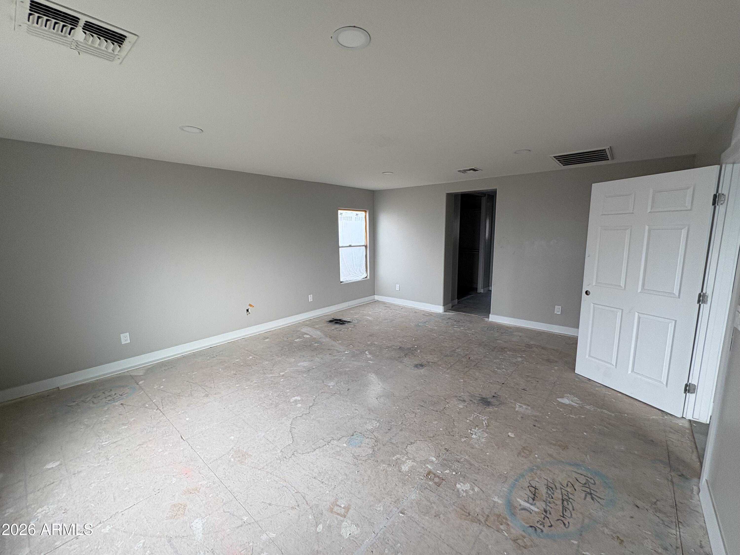 951 W ELIZABETH Way
