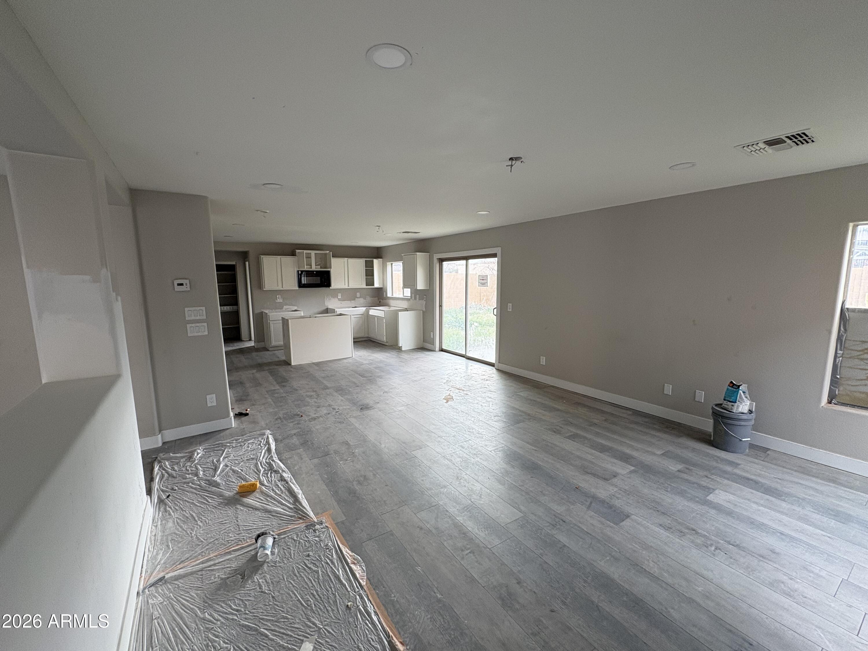 951 W ELIZABETH Way