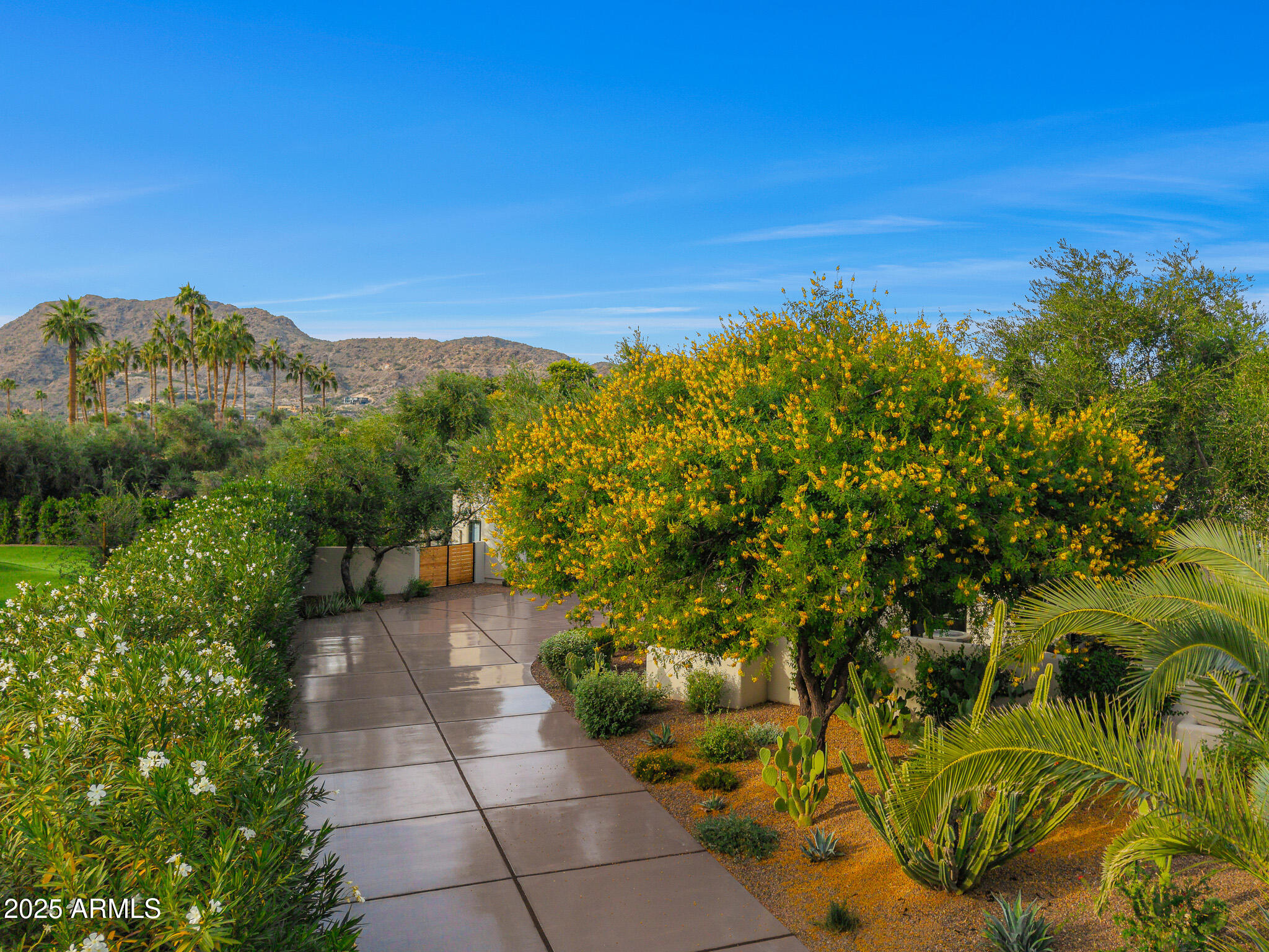 6200 E NAUMANN Drive