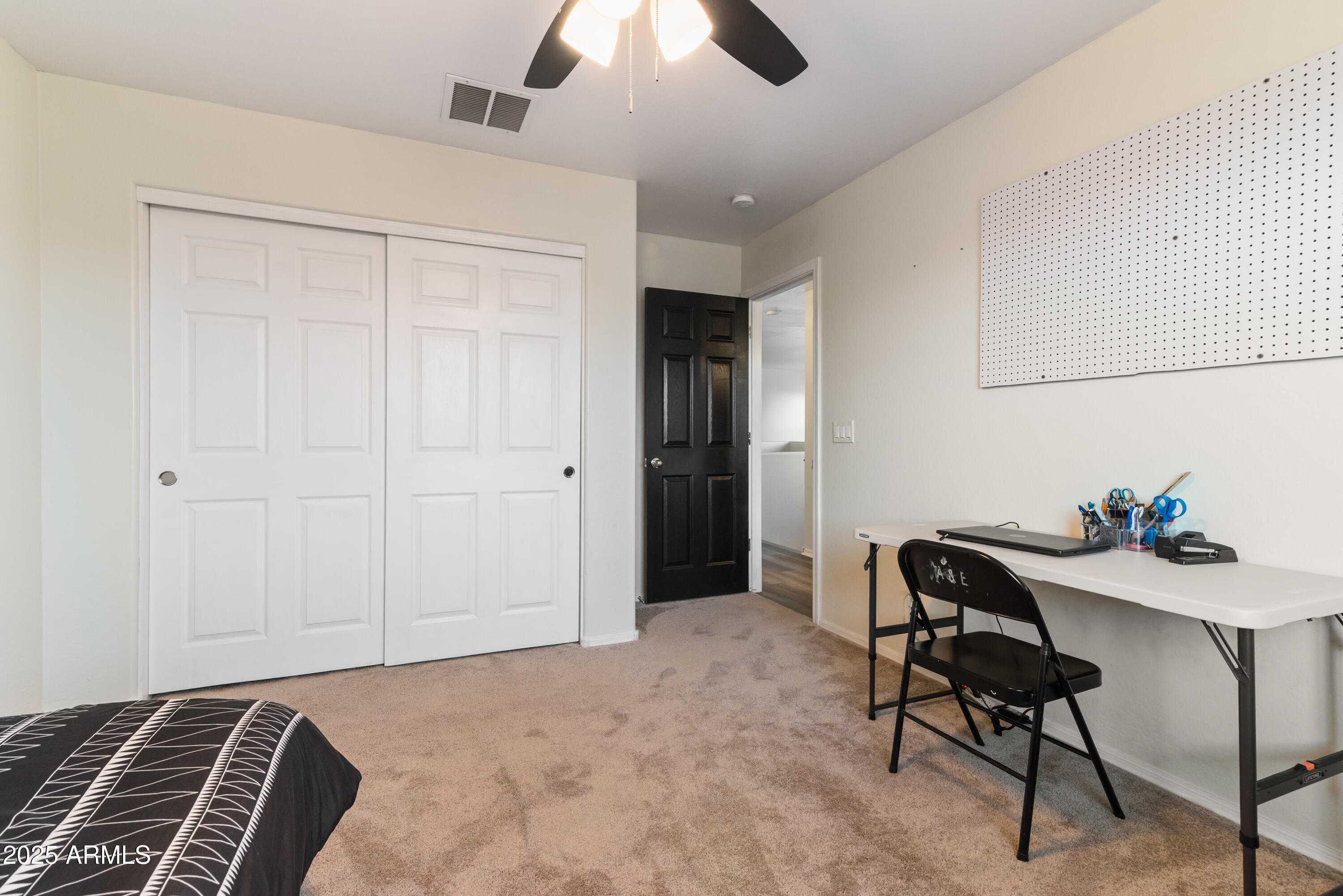 41172 W CAHILL Drive