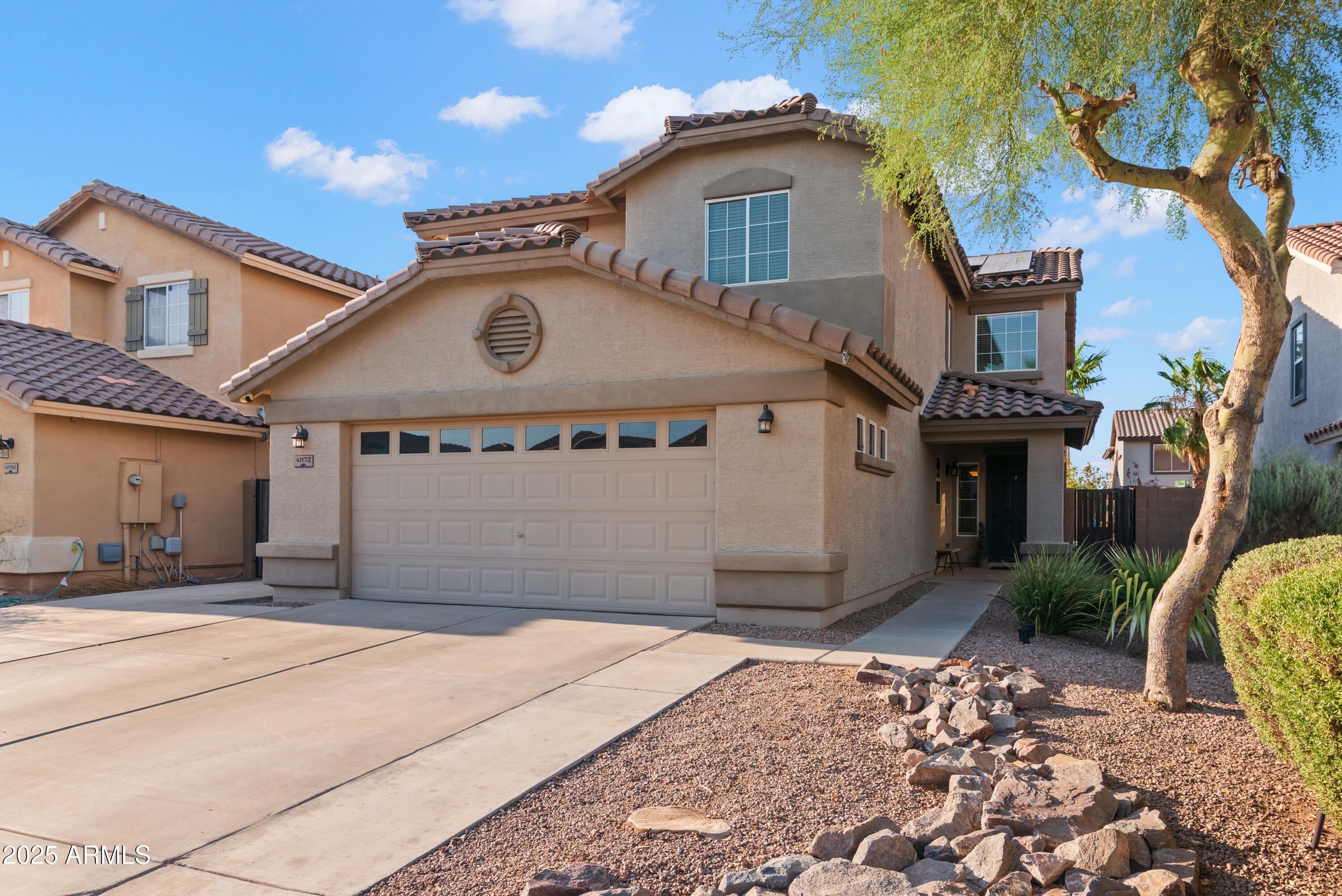41172 W CAHILL Drive